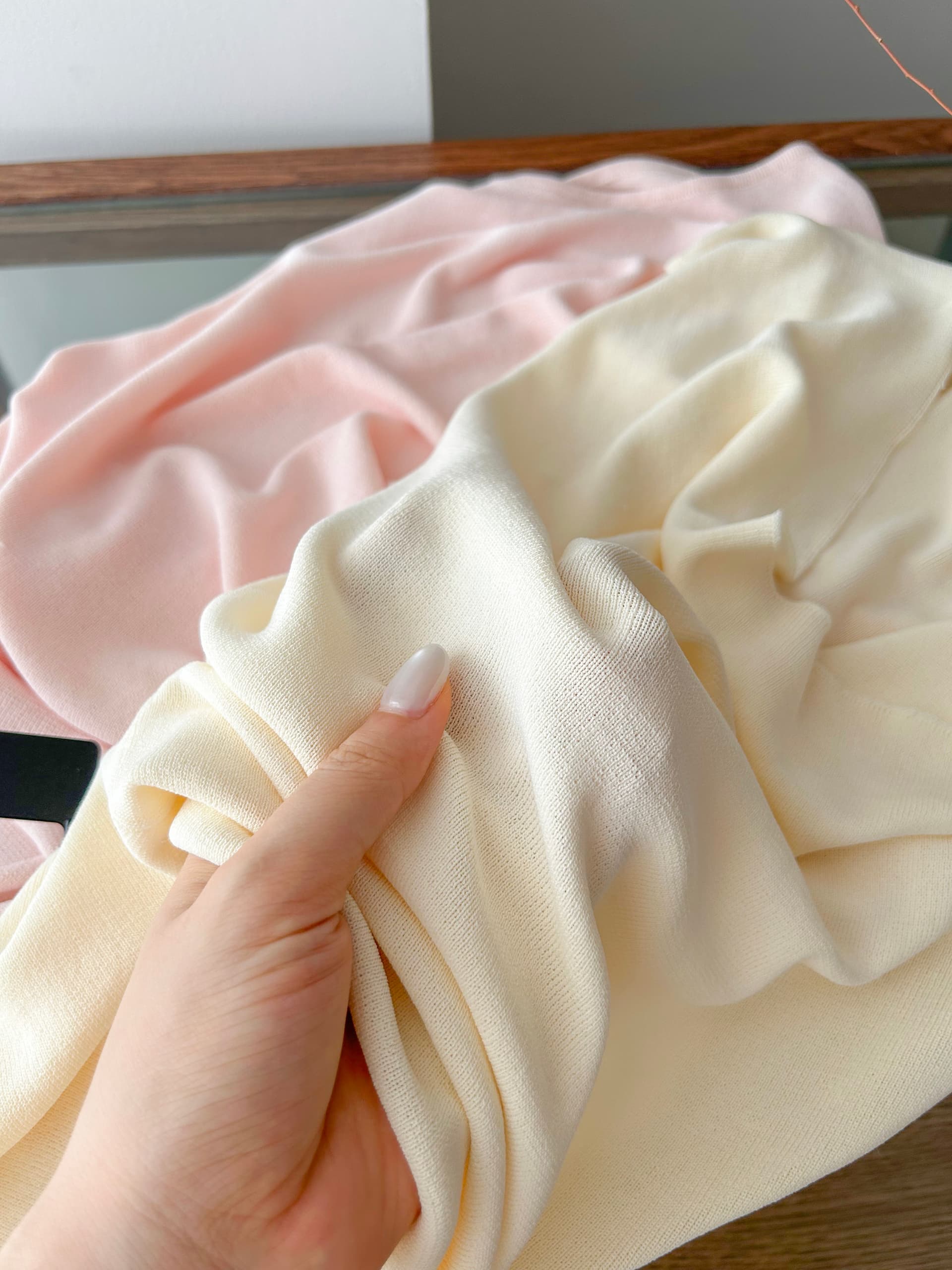 madofit Madou silk Jiaojiao 여자 친구 입소문 실크 주간 실크 우아함 흔들다 칼라 작은 날다 소매 맨위 상세 이미지 7