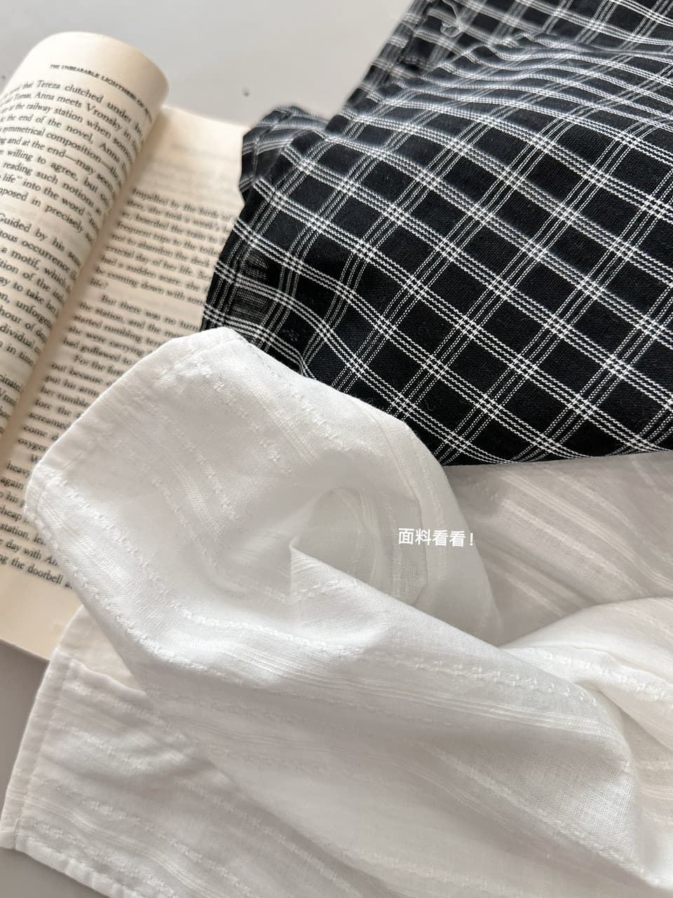더블 행 패키지 버클 자카드 버블 센스 레이스 베이비 칼라 화이트 여성 셔츠 여름 반팔 맨위 상세 이미지 13