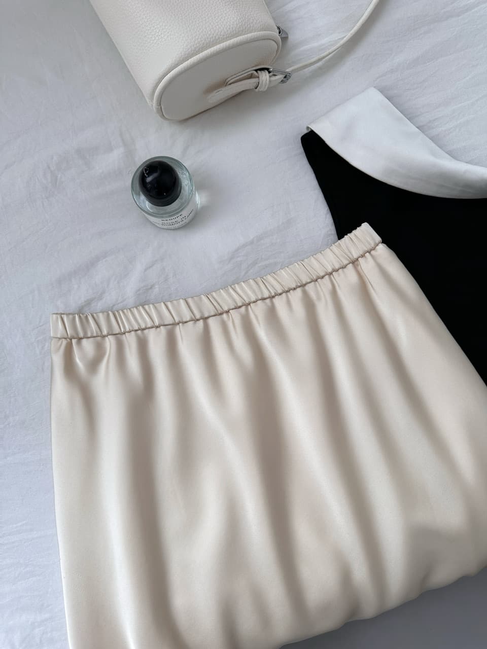 프랑스식 배색 민소매 작은 셔츠 허리밴드 반신 스커트 투피스 세트 여성 여름 섹션 슬림해 보이는 세트 상세 이미지 2