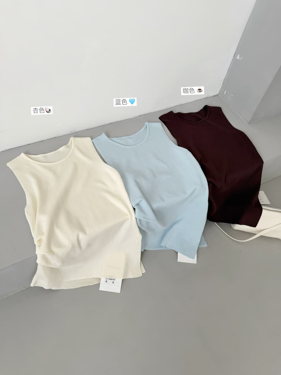 rachel 파리 일러스트레이션 도시 lady 센스 슬림해 보이는 핀치 Pleat 측면 트임 조끼 상세 이미지 15