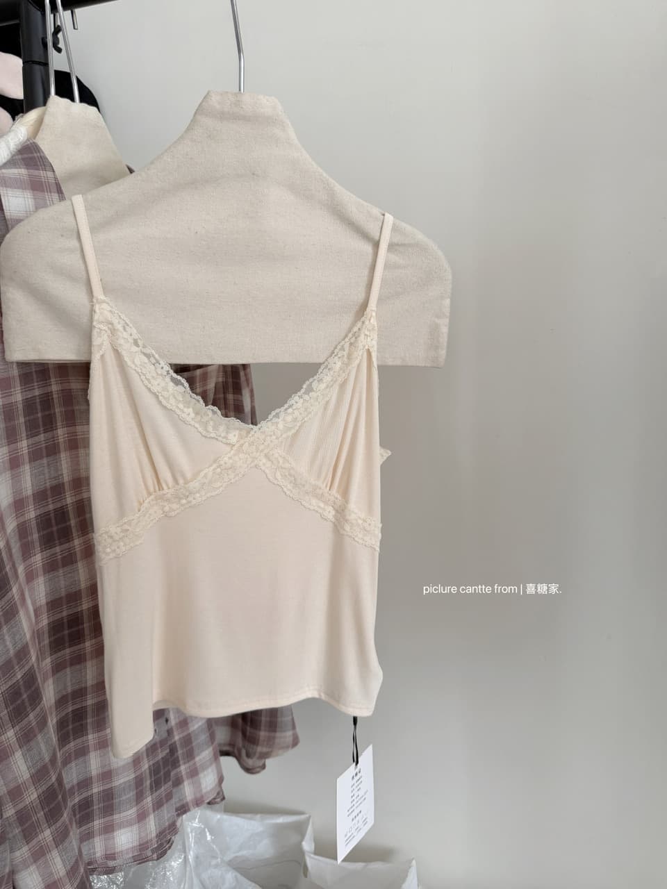 가을 새로운 아메리칸 레트로 레이스 레이스 몸매 가꾸기 쇼트 스타일 캐미솔 인사이드 가져 가라. 상세 이미지 10