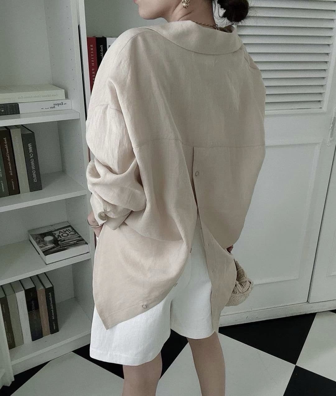 재고 있음 한국 ins 품격 루즈핏 다용도 알파벳 패치 셔츠 상세 이미지 3