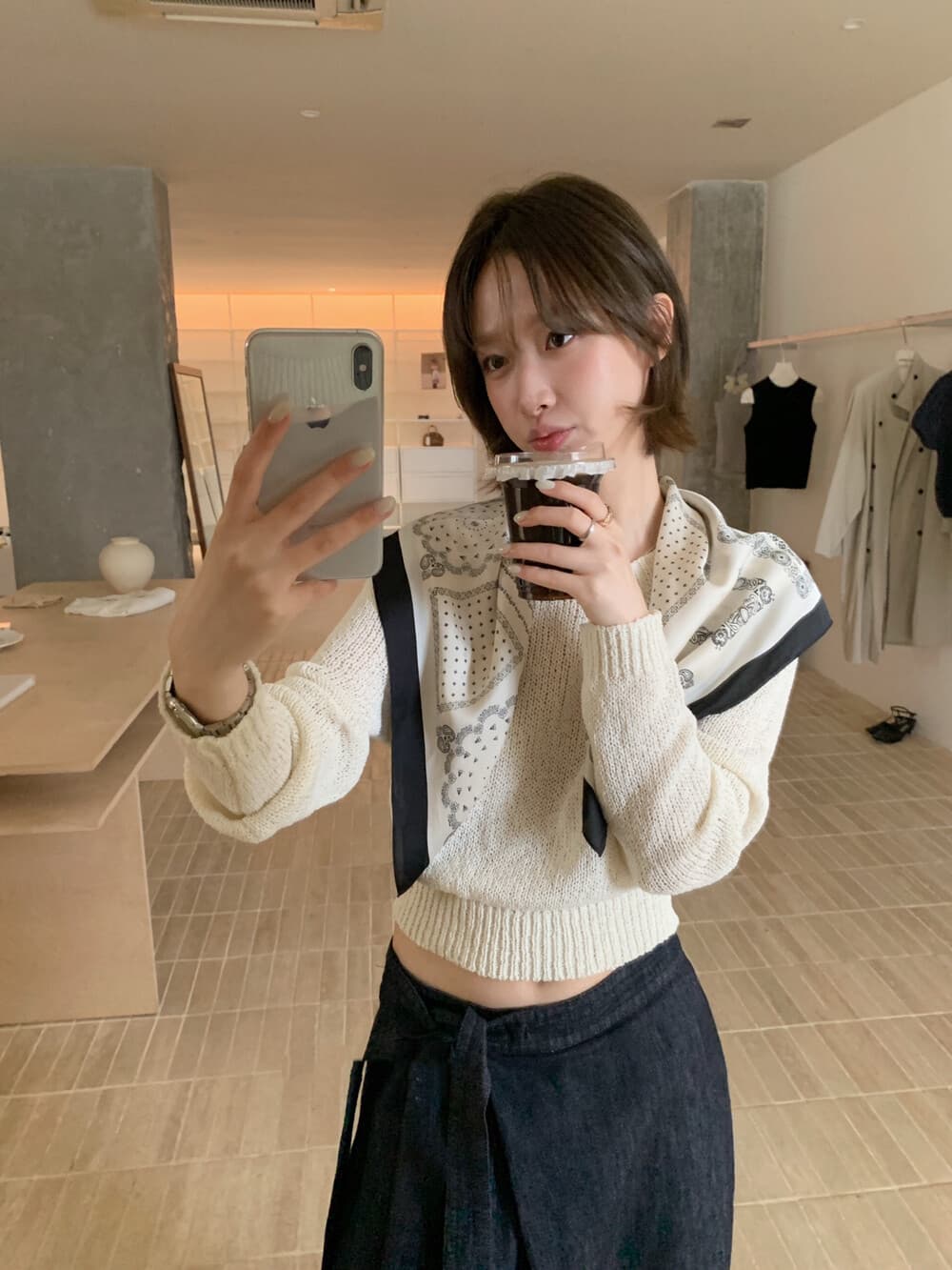 재고 있음 한국 스타일 출퇴근 미니멀리즘 라운드 넥 스트랩 보온 스웨터 이미지 4
