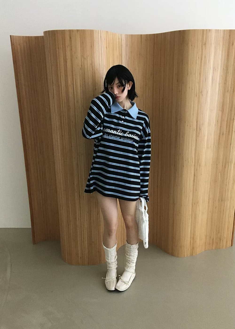 있음 물품 한국 동대문 폴로 칼라 자수 알파벳 스트라이프 풀오버 스웨트셔츠 상세 이미지 6