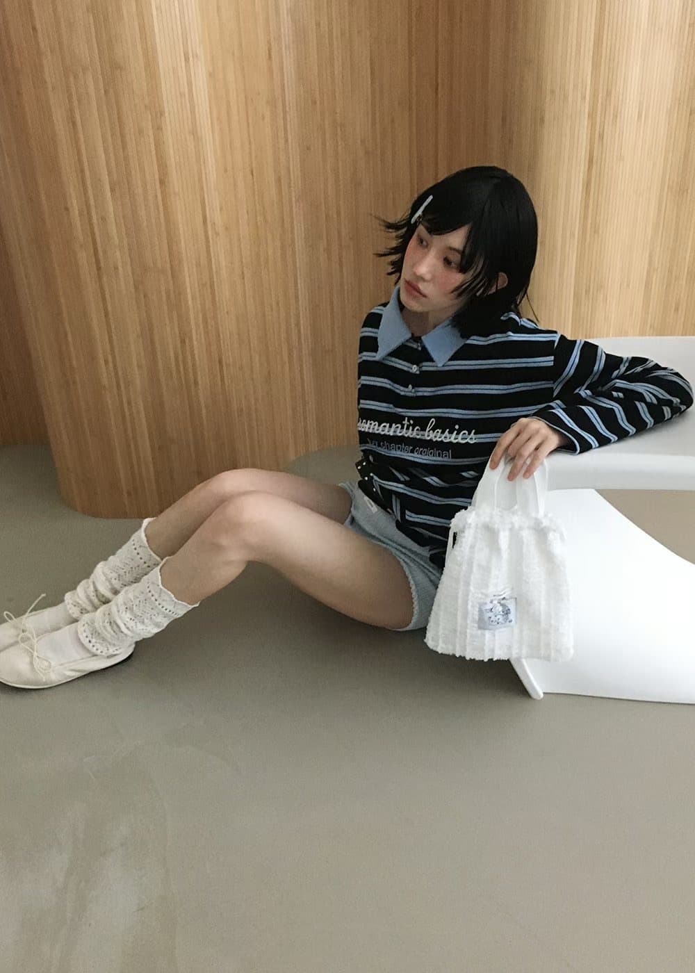 있음 물품 한국 동대문 폴로 칼라 자수 알파벳 스트라이프 풀오버 스웨트셔츠 상세 이미지 8