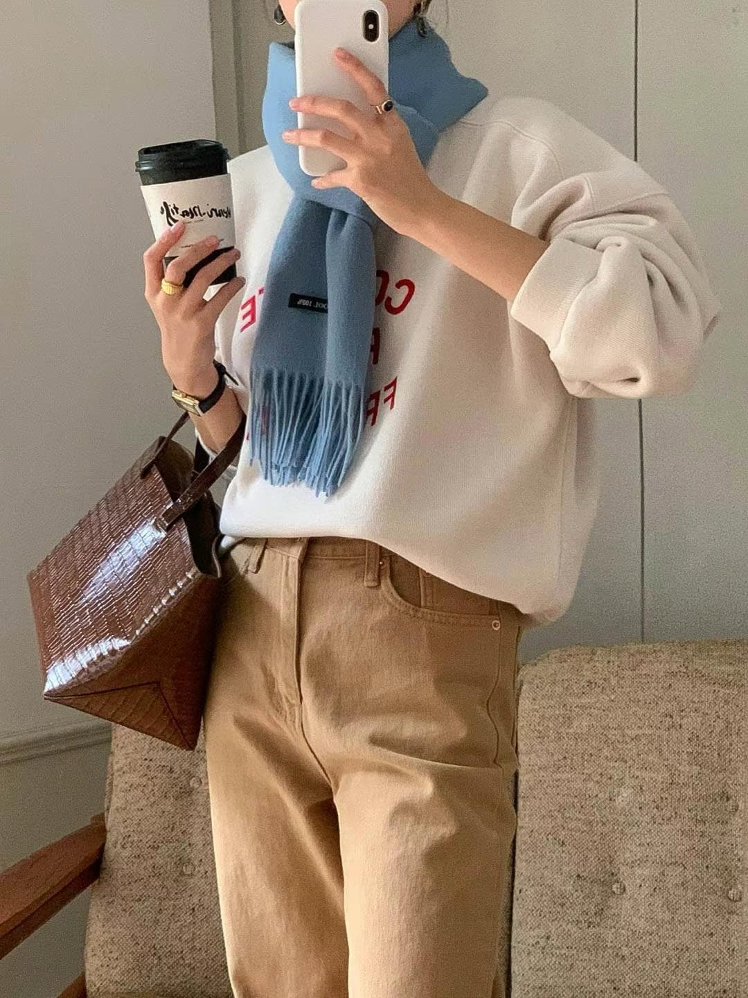 재고 있음 한국 chic 레트로 라운드 넥 자수 알파벳 디자인 루즈핏 캐주얼 긴팔 풀오버 스웨트셔츠 여성 상세 이미지 4