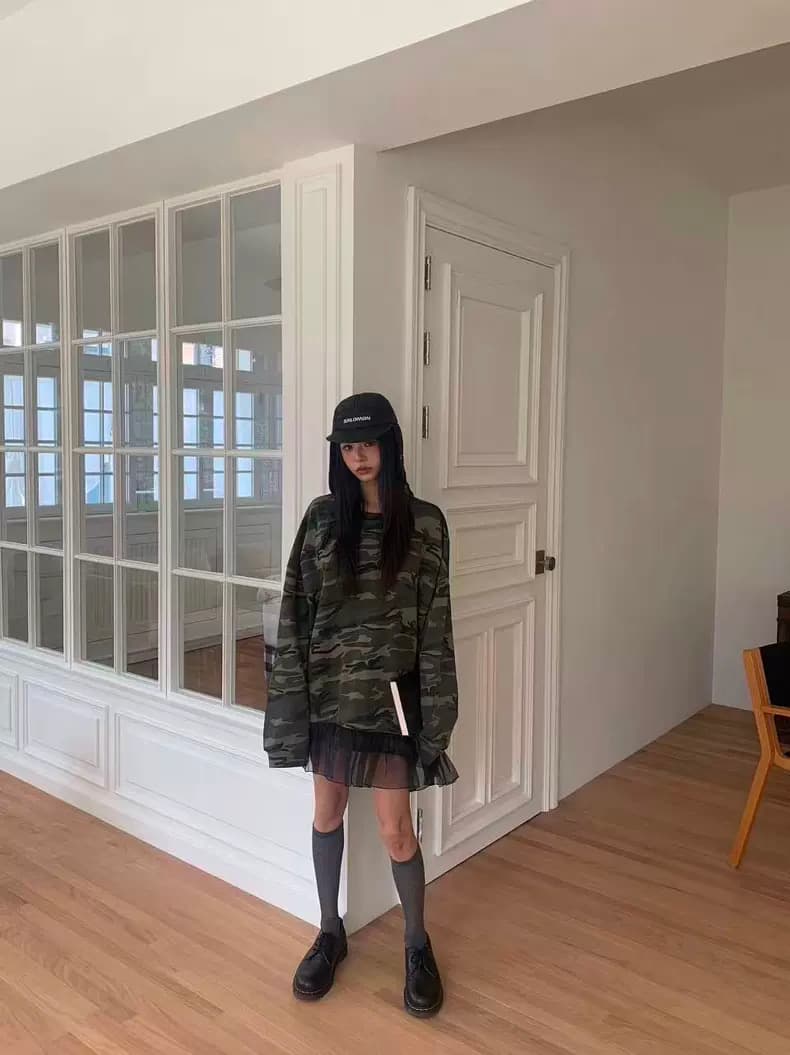 있음 물품 한국 동대문 ~ 중 품격 다용도 라운드 넥 카모플라주 레오파드 무늬 느긋한 루즈핏 후드티 상세 이미지 2
