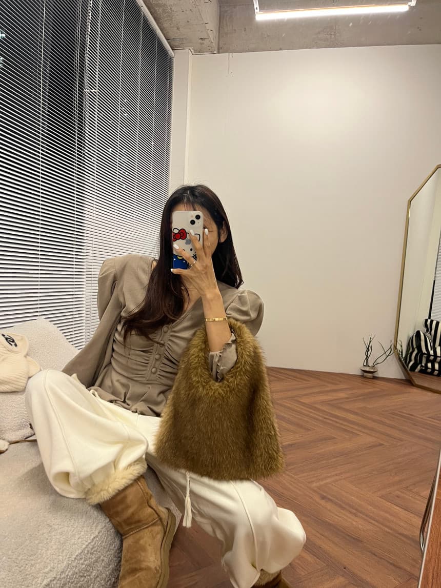 재고 있음 한국 ins 품격 슬림해 보이는 치마 물결무늬 측면 단추 거품 소매 맨위 상세 이미지 30