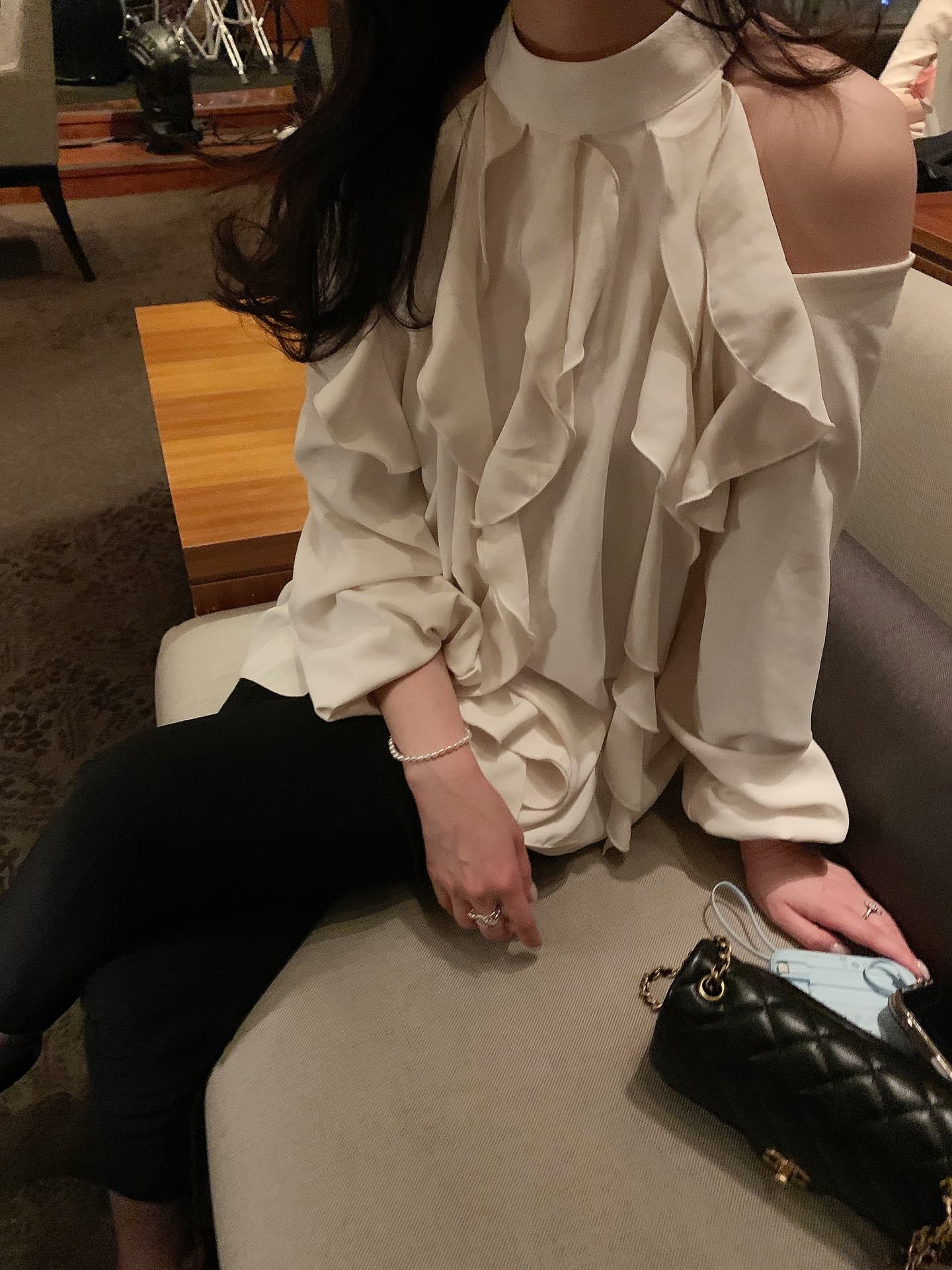 프랑스식 부드러운 바람 품격 심장 기계 오프숄더 디자인 섹션 셔츠 상세 이미지 3