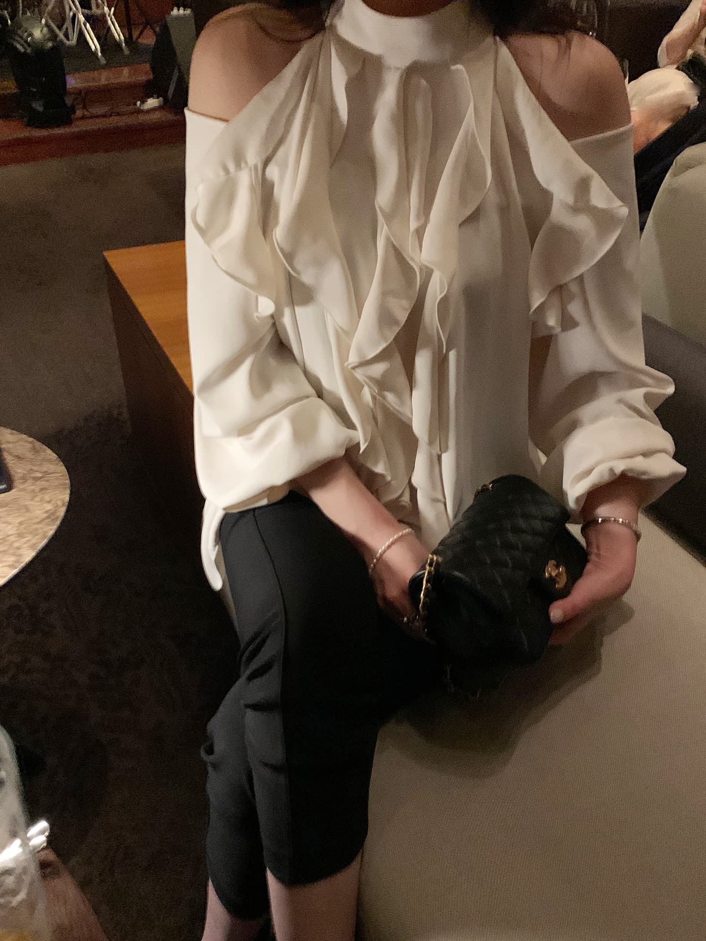 프랑스식 부드러운 바람 품격 심장 기계 오프숄더 디자인 섹션 셔츠 상세 이미지 8