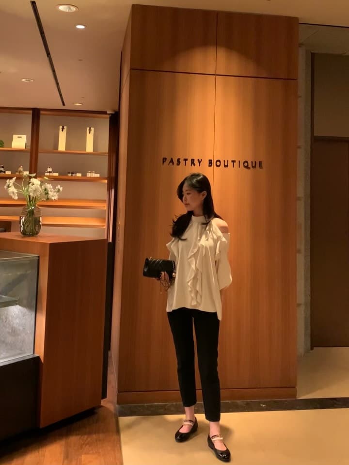 프랑스식 부드러운 바람 품격 심장 기계 오프숄더 디자인 섹션 셔츠 상세 이미지 14