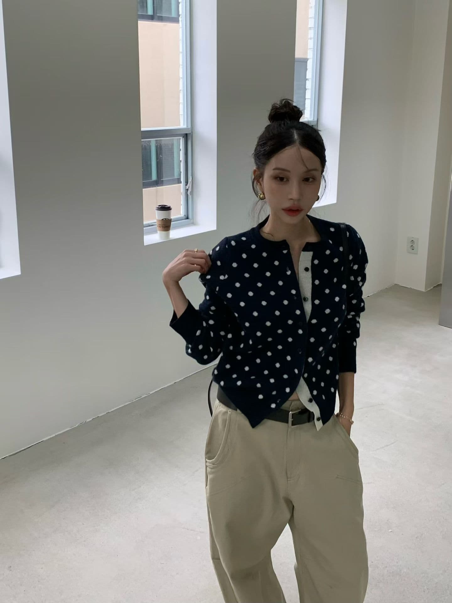 패션 품격 다용도 도트 무늬 니트 오픈 가디건 상세 이미지 1