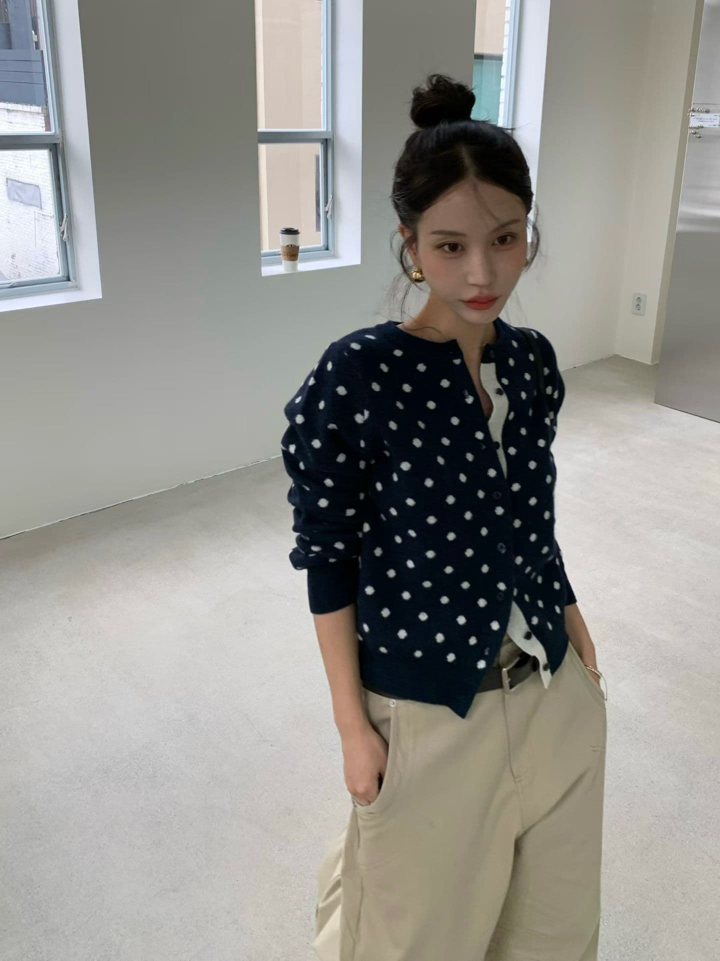 패션 품격 다용도 도트 무늬 니트 오픈 가디건 상세 이미지 2