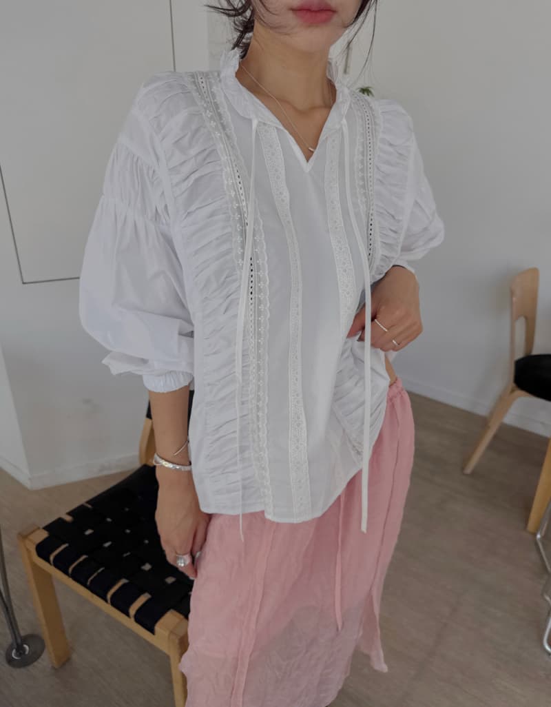 프랑스식 스탠드 칼라 프릴 레이스업 루즈핏 긴팔 여성 셔츠 화이트 레이스 레이스 연령 감소 품격 맨위 이미지 4