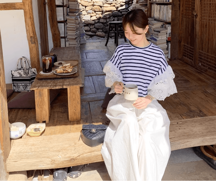 2026 봄 여름 새로운 일본 롯데 폭발 대외 무역 여성 의류 자수 홀로우 아웃 고급 레이스 t 7부 소매 티셔츠 상세 이미지 29