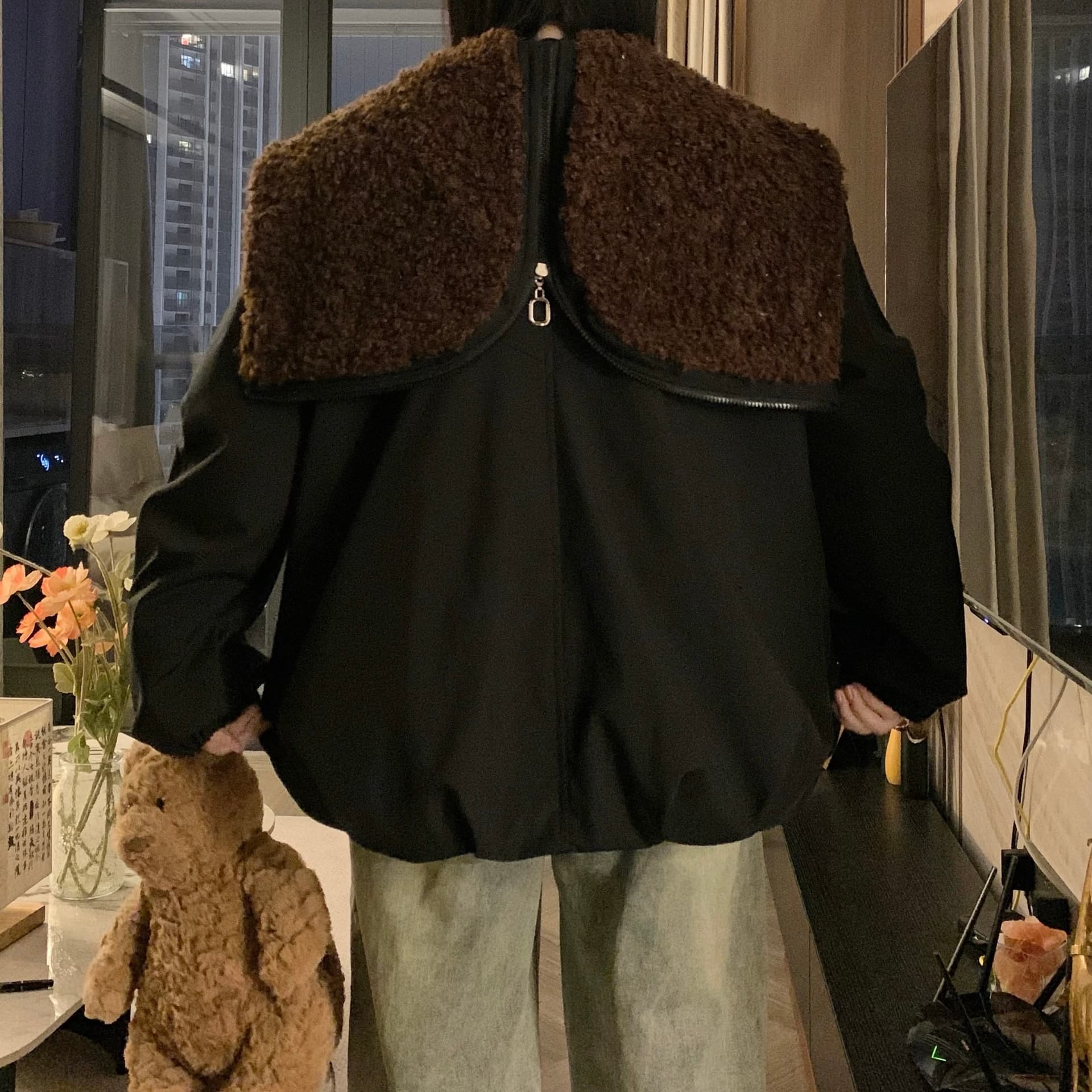 겨울 면 옷 새로운 단색 루즈핏 패션 양털 플리스 모피 칼라 후드 털이 있고 두꺼운 면 의류 여성 의류 재킷 이미지 4
