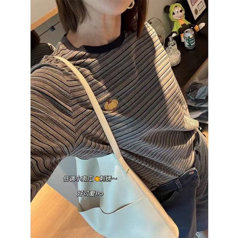 한국 레트로 다용도 배색 스트라이프 긴팔 티셔츠 자수 호박 도파민 루즈핏 느긋한 바람 캐주얼 맨위 상세 이미지 3