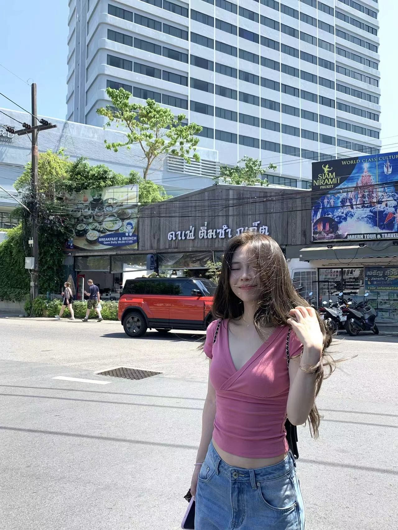 인생 매운맛 tee 그냥 필요 좋은 착용 아메리칸 핫걸 바람 쇼트 스타일 V넥 티셔츠 긍정적 인 어깨 슬림해 보이는 하이웨이스트 맨위 상세 이미지 2