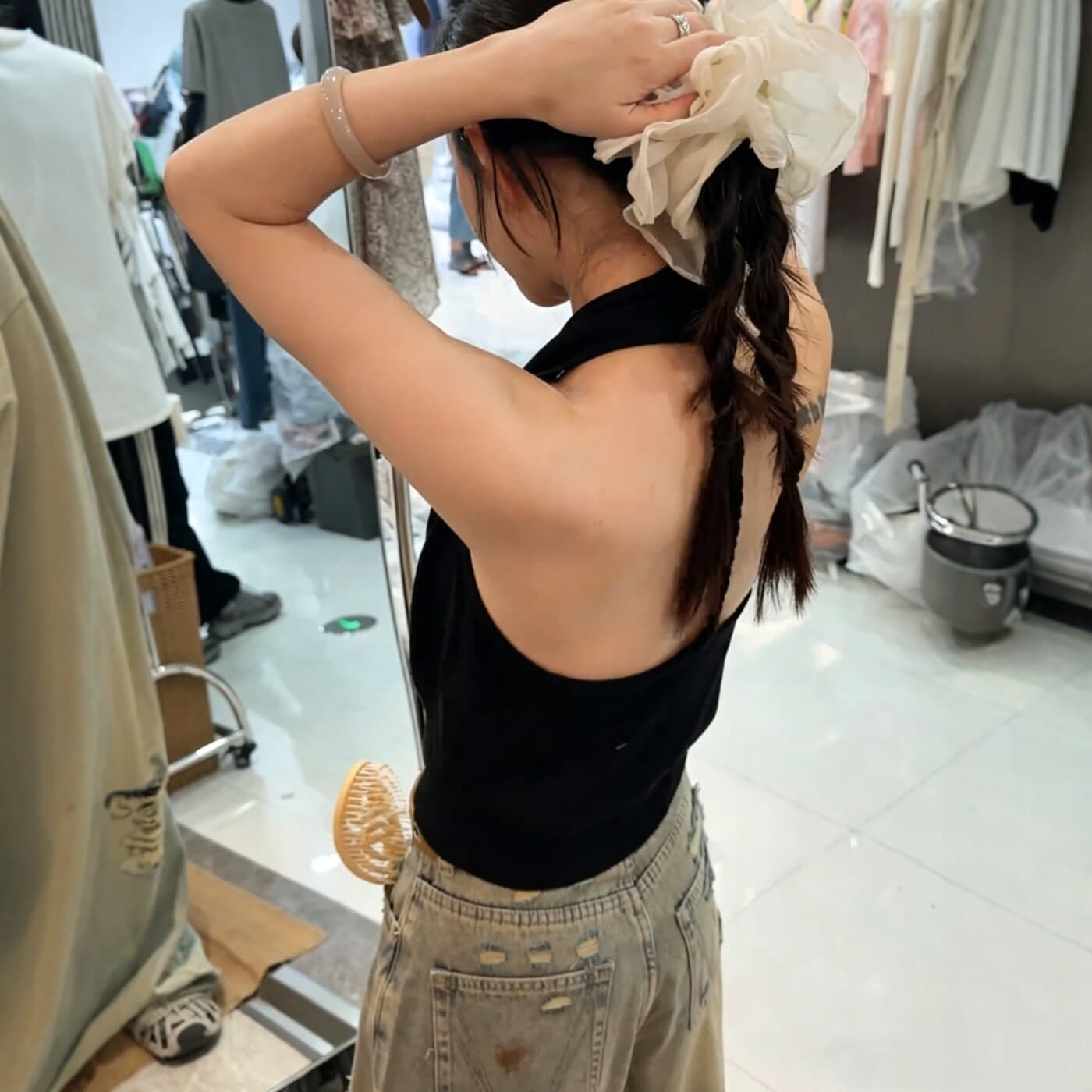 검정색 흔들다 칼라 행침 목 캐미솔 여름 외출용 핫걸 바람 민소매 백리스 작은 셔츠 고유 한 Chic 맨위 상세 이미지 5
