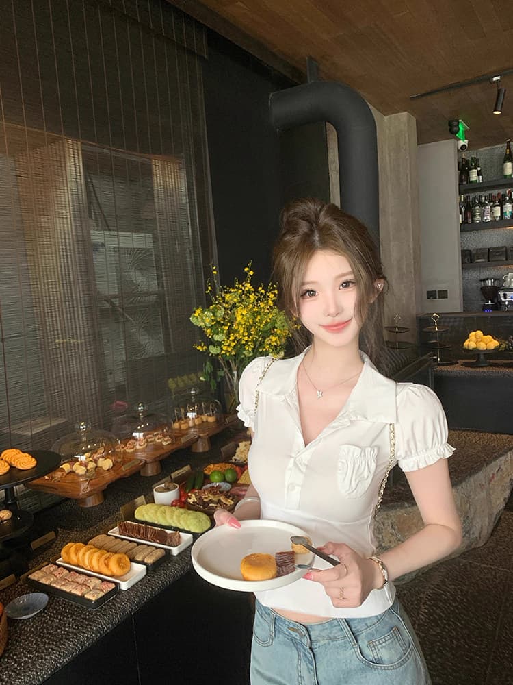 화이트 거품 소매 POLO 칼라 셔츠 맨위 여성 디자인 센스 몸매 가꾸기 달콤함 티셔츠 반팔 셔츠 여름 새로운 이미지 2