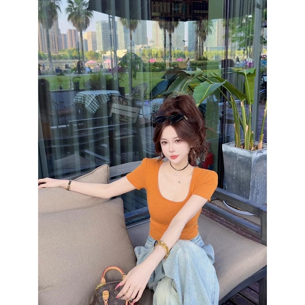 여름 새로운 패션 다용도 u 칼라 반팔 슬림해 보이는 순수한 욕망 바람 핫걸 가슴 패드 의류 여성 상세 이미지 1