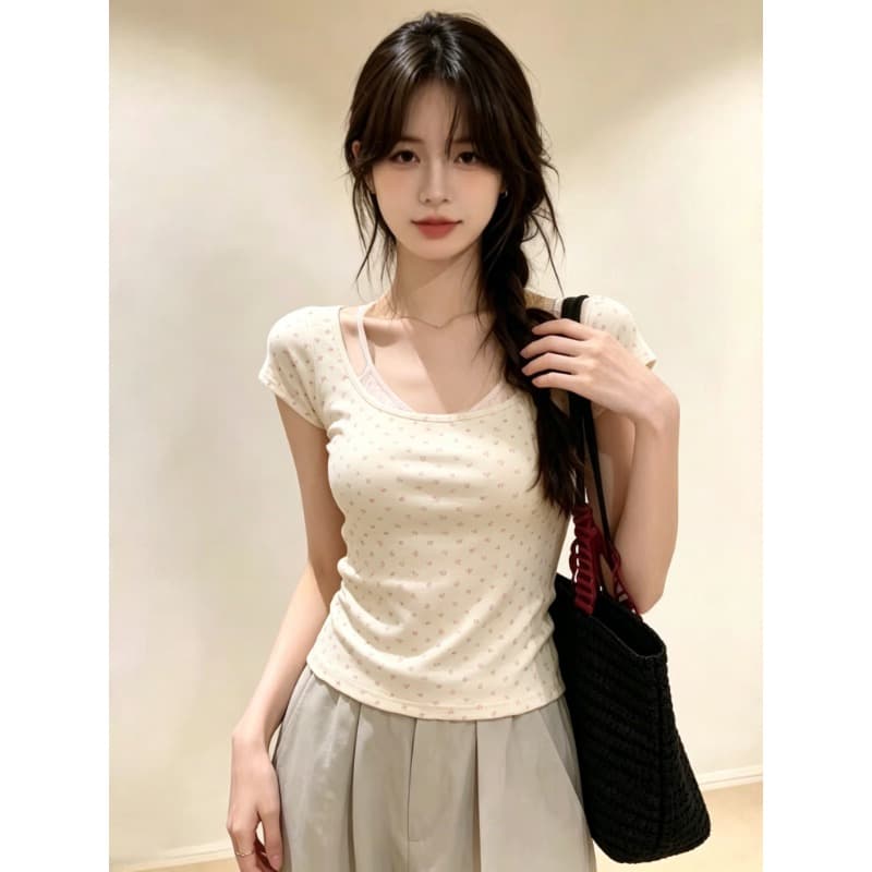 섹시함 백리스 페이크 레이어드 배색 반팔 티셔츠 여성 2026 여름 새로운 몸매 가꾸기 고유 한 Chic 연령 감소 맨위 상세 이미지 2