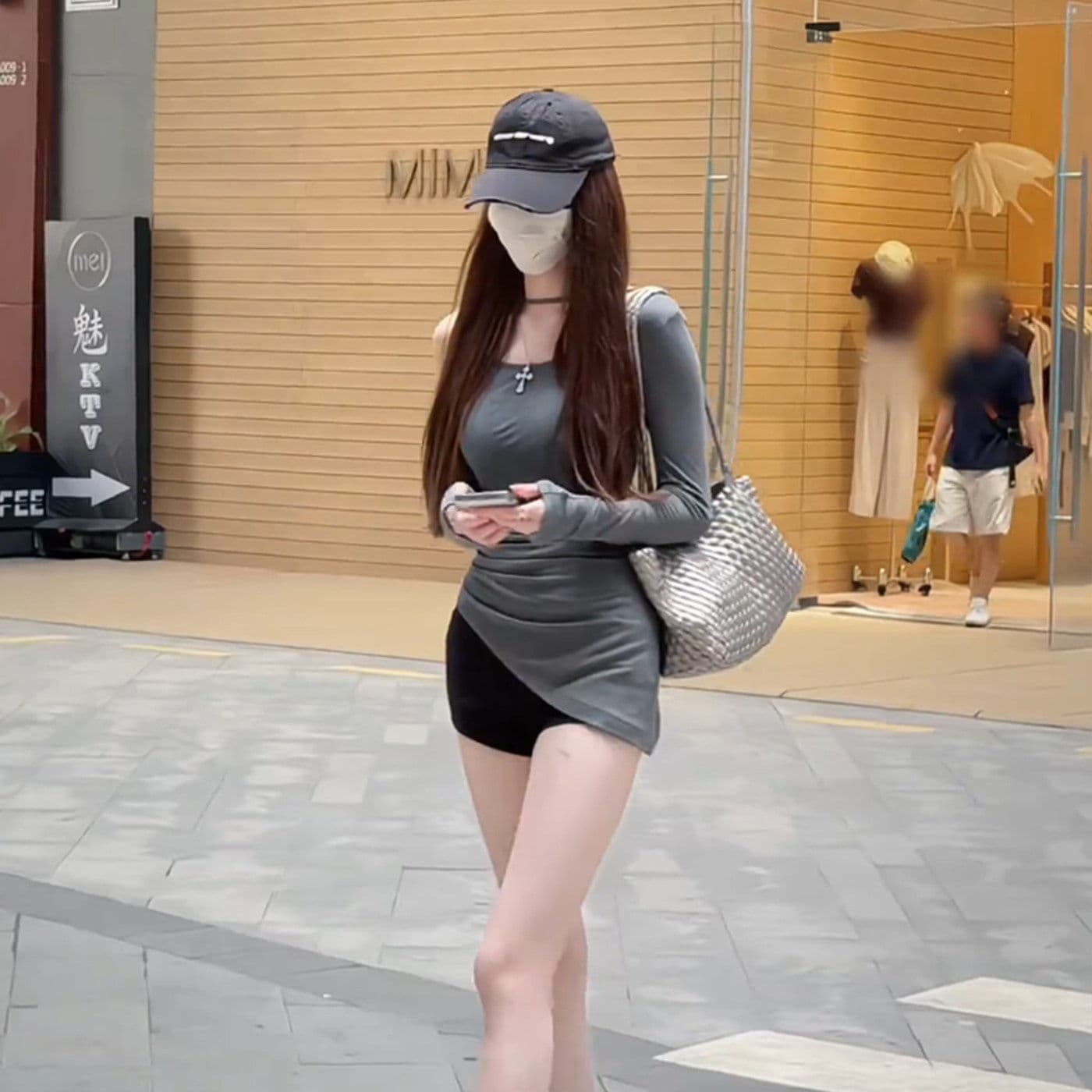 한 부서 순수한 욕망 핫걸 회색 자외선 차단 티셔츠 여성 여름 새로운 디자인 센스 작은 대중 오프숄더 몸매 가꾸기 슬림해 보이는 맨위 상세 이미지 1