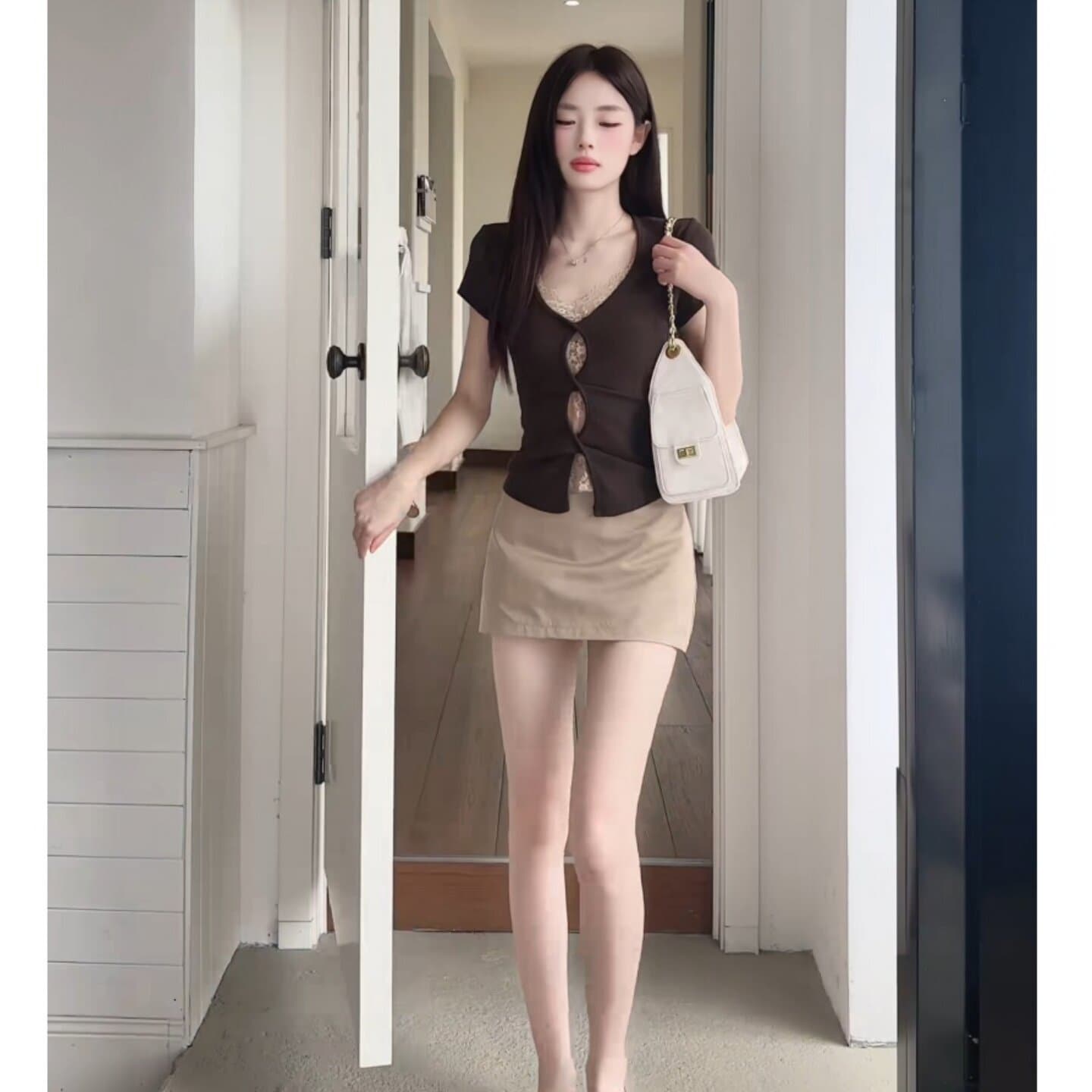 커피 색상 페이크 레이어드 레이스 조각 반팔 티셔츠 여성 여름 아메리칸 작은 키 핫걸 허리 수축 고유 한 아름다운 맨위 상세 이미지 5