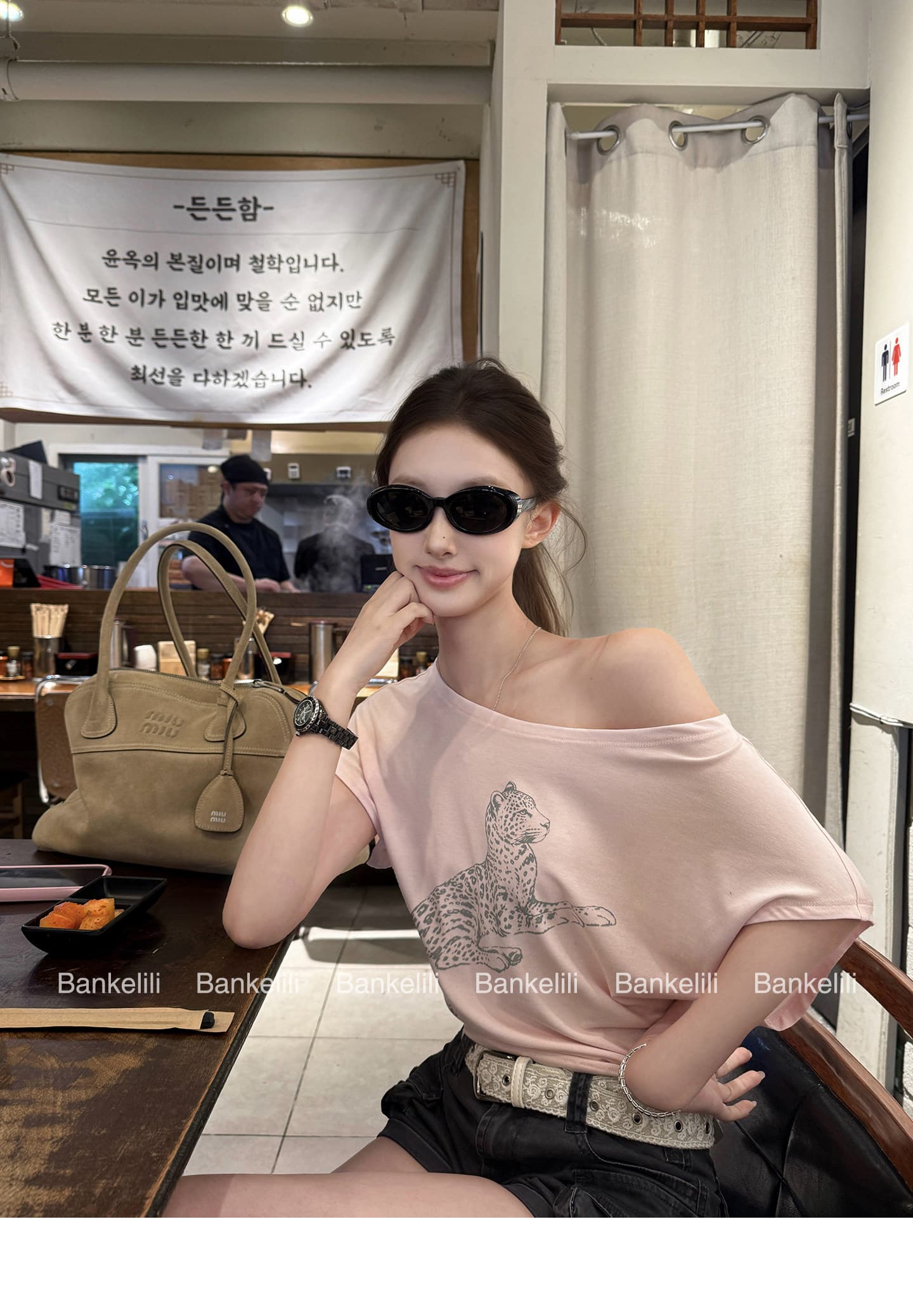 밤나무 코코아 bankelili 느긋한 표범 표범 82 블루 좋은 모달 주간 실크 양모 레오파드 무늬 비스듬한 어깨 티셔츠 여성 이미지 2