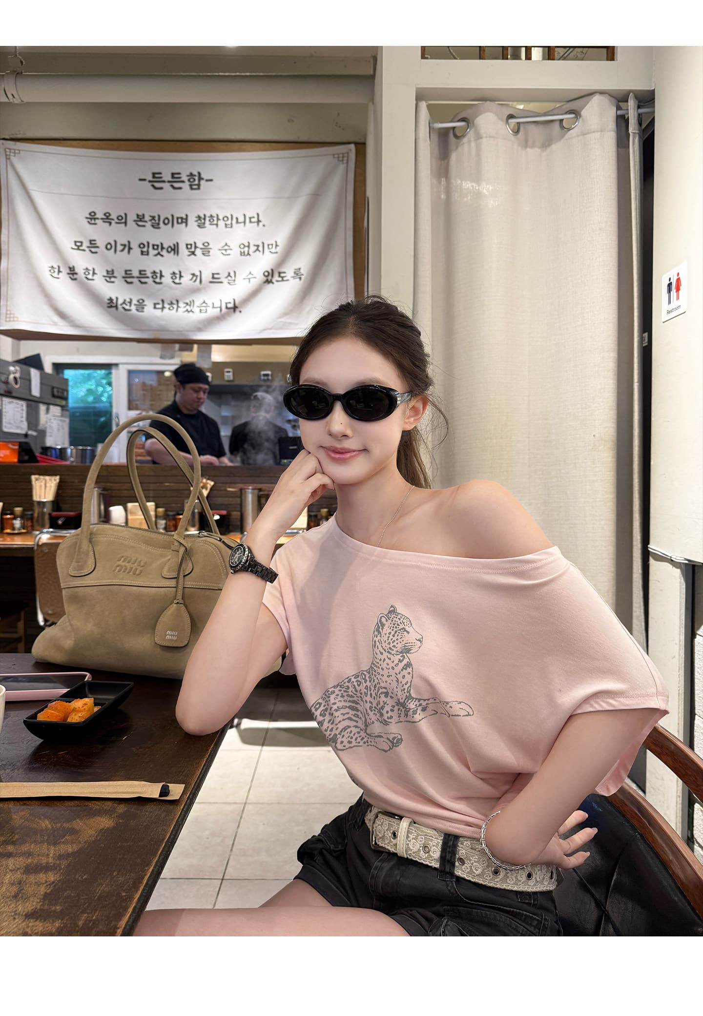 밤나무 코코아 bankelili 느긋한 표범 표범 82 블루 좋은 모달 주간 실크 양모 레오파드 무늬 비스듬한 어깨 티셔츠 여성 상세 이미지 1