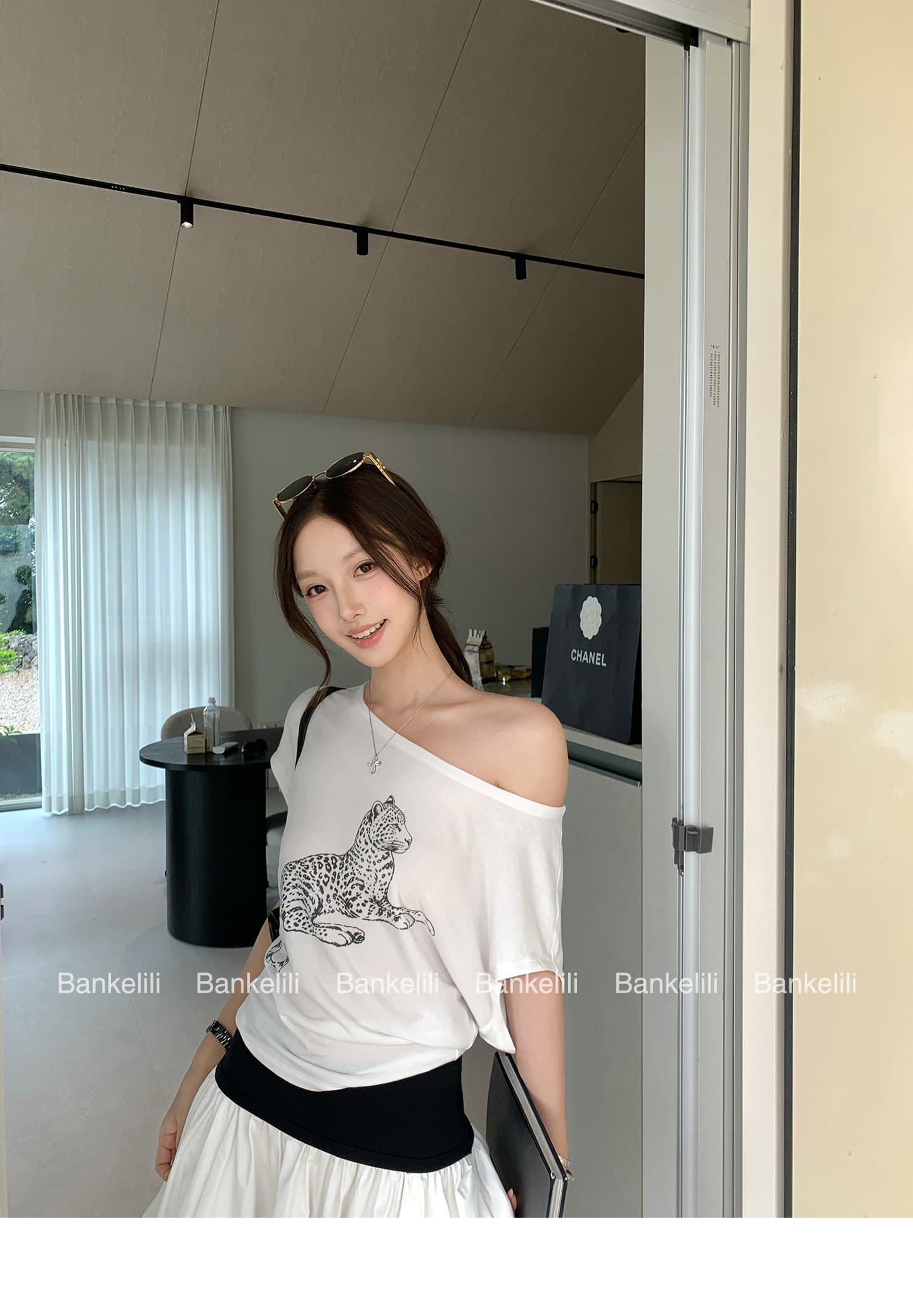 밤나무 코코아 bankelili 느긋한 표범 표범 82 블루 좋은 모달 주간 실크 양모 레오파드 무늬 비스듬한 어깨 티셔츠 여성 상세 이미지 25