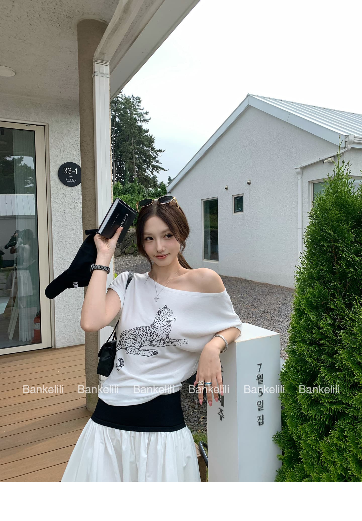 밤나무 코코아 bankelili 느긋한 표범 표범 82 블루 좋은 모달 주간 실크 양모 레오파드 무늬 비스듬한 어깨 티셔츠 여성 상세 이미지 27