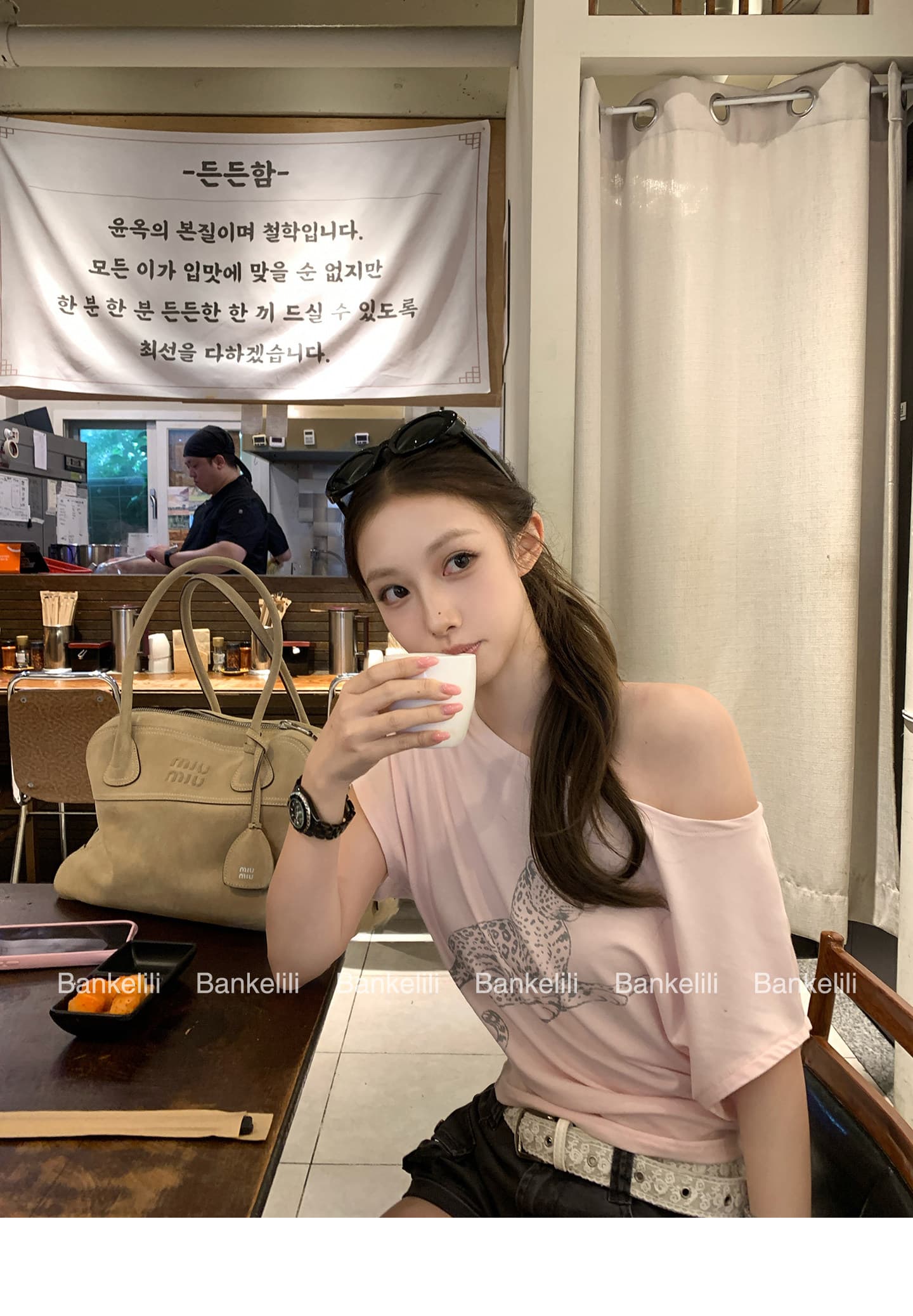 밤나무 코코아 bankelili 느긋한 표범 표범 82 블루 좋은 모달 주간 실크 양모 레오파드 무늬 비스듬한 어깨 티셔츠 여성 상세 이미지 38