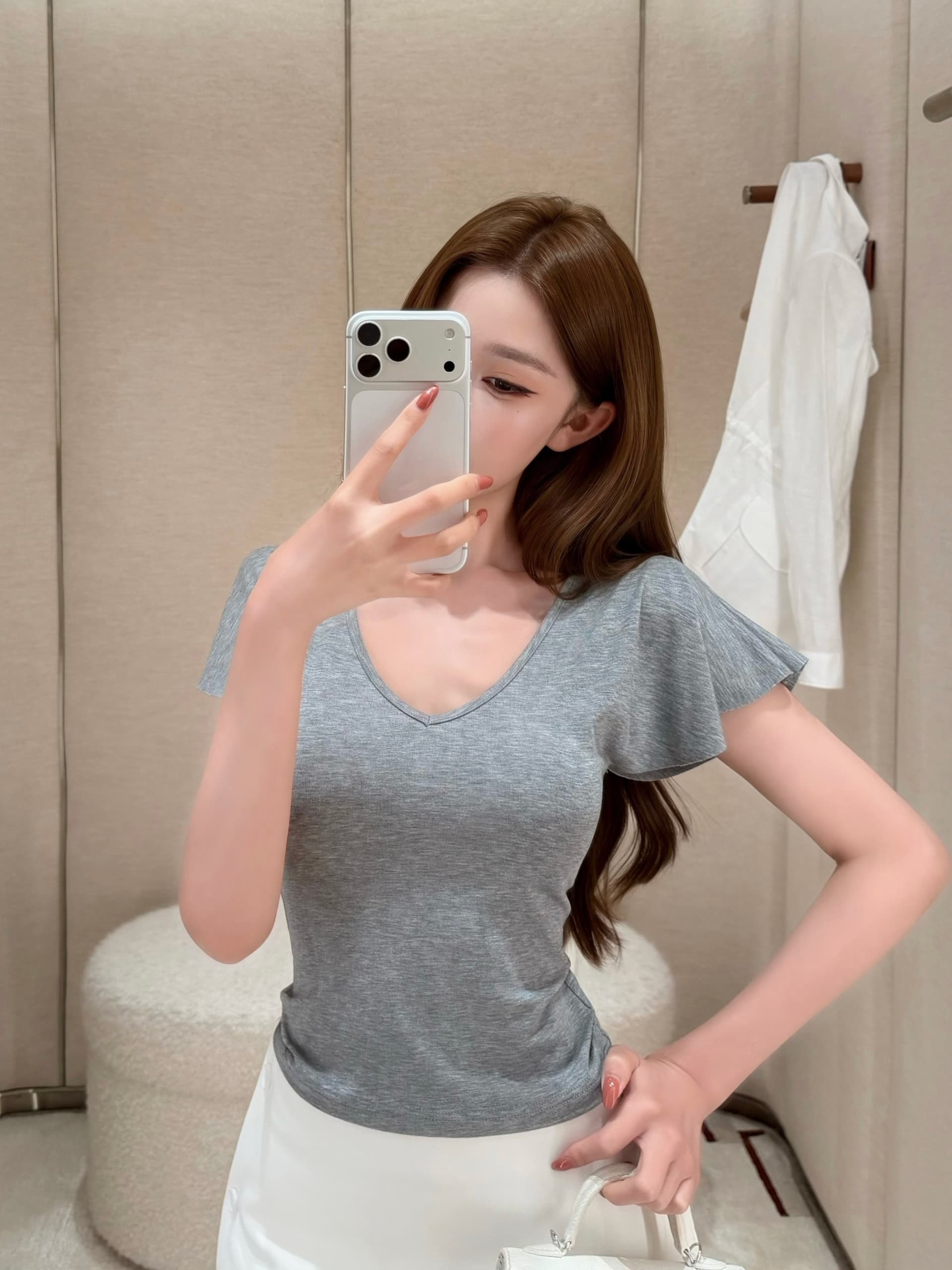 순수한 욕망 바람 V넥 작은 날다 소매 쇼트 스타일 티셔츠 여성 하이웨이스트 몸매 가꾸기 슬림해 보이는 핫걸 다용도 단색 기초 반팔 맨위 상세 이미지 2