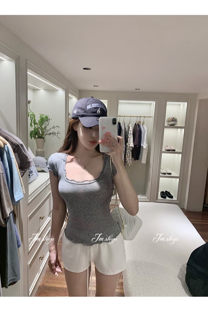 u 칼라 물결무늬 측면 반팔 티셔츠 여성 여름 프랑스식 몸매 가꾸기 디자인 센스 순수한 욕망 섹시함 핫걸 쇼트 스타일 맨위 이미지 7
