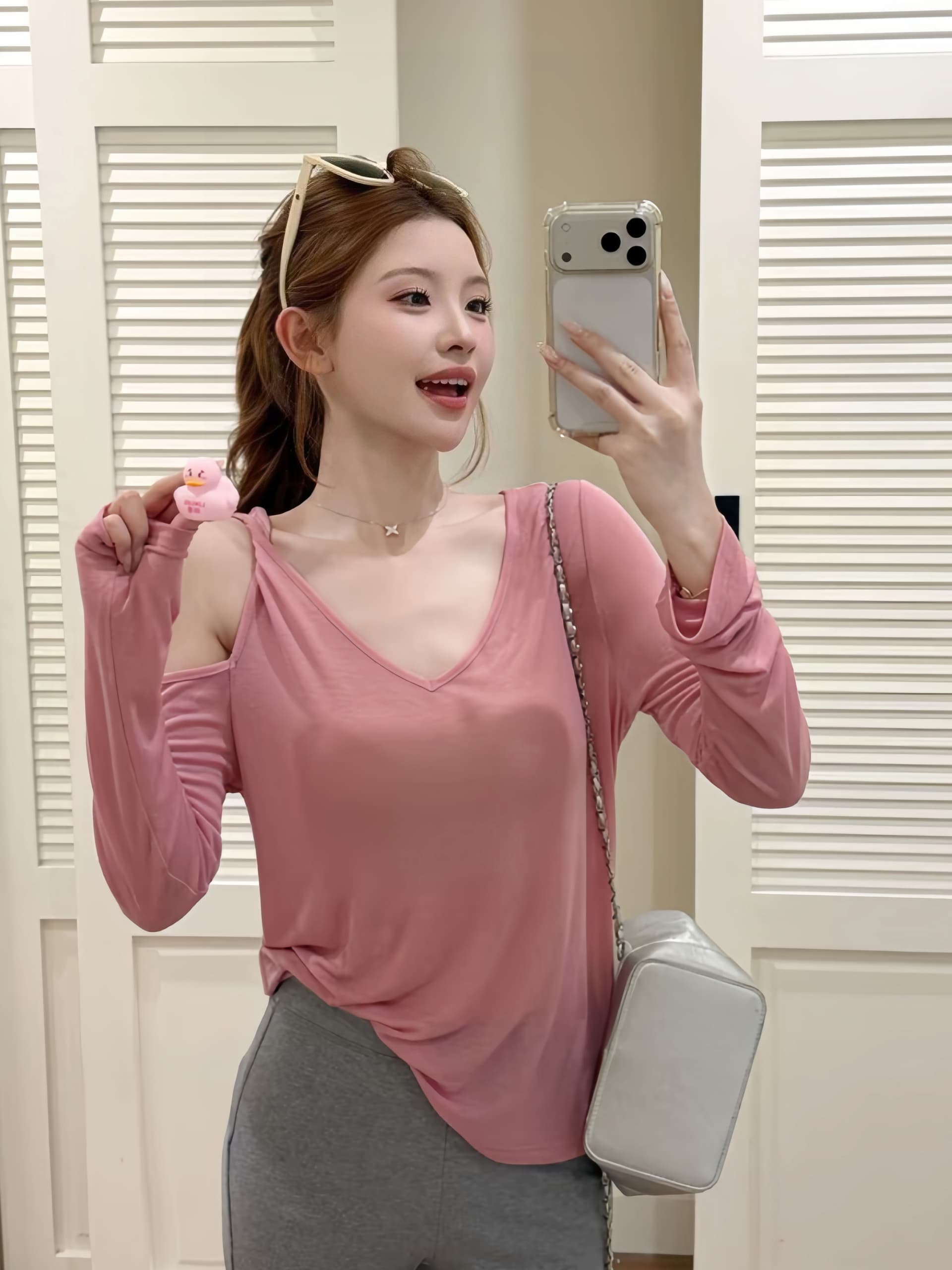 패션 디자인 센스 오프숄더 긴팔 티셔츠 여름 새로운 여성 의류 캐주얼 다용도 아름다운 슬림해 보이는 느슨함 센스 맨위 이미지 3