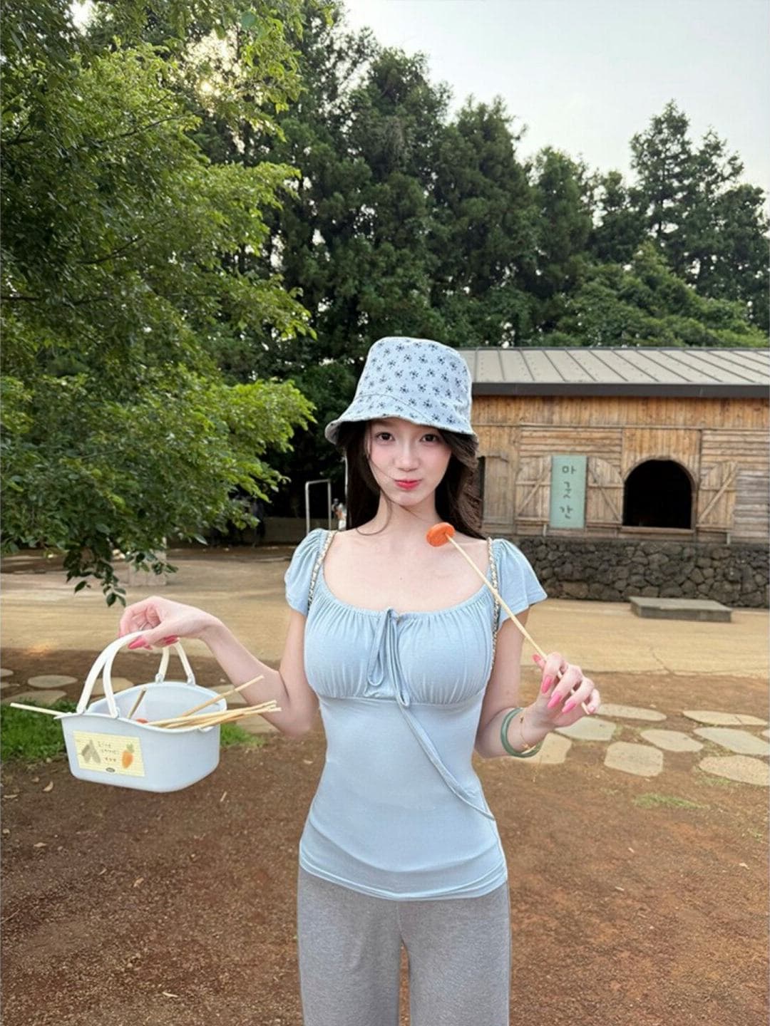 한 부서 새로운 달콤함 소녀 바람 광장 칼라 레이스업 조끼 여성 여름 몸매 가꾸기 소프트 캔디 착용 가져 가라. 기타 색온도 부드러운 바람 맨위 이미지 3