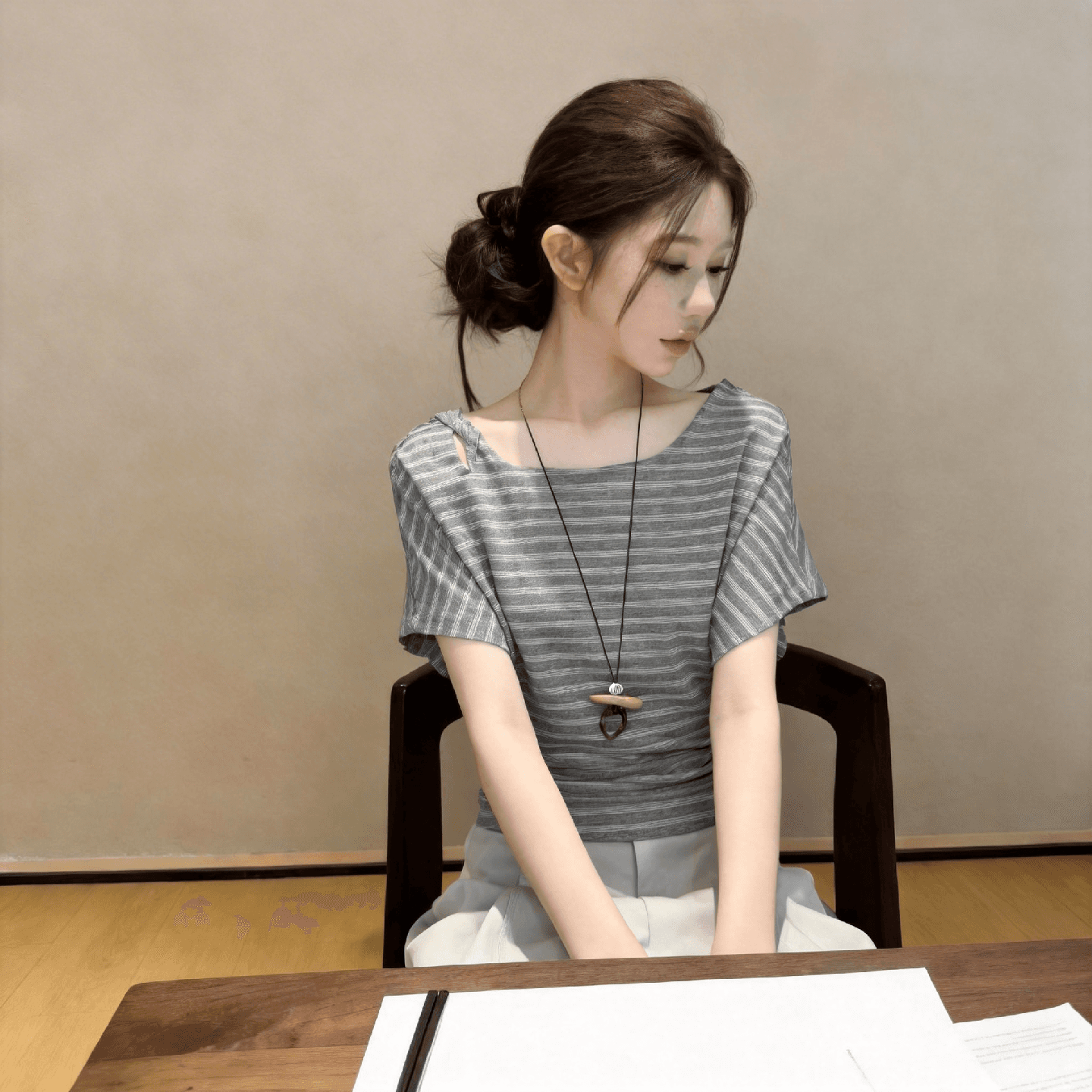 디자인 센스 작은 대중 반팔 티셔츠 여성 여름 새로운 패션 품격 슬림해 보이는 다용도 고유 한 그레이트 봐 의류 상세 이미지 6