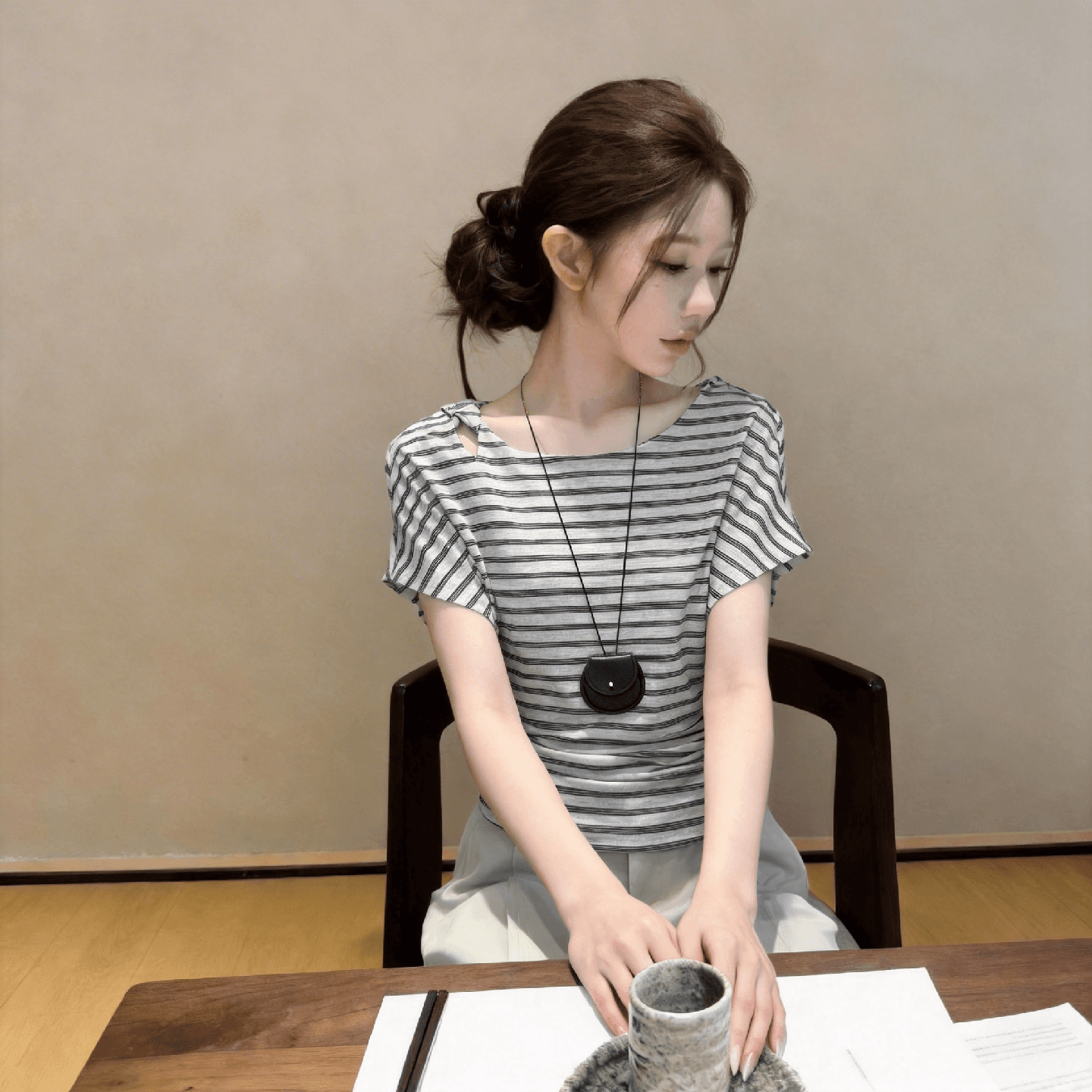 디자인 센스 작은 대중 반팔 티셔츠 여성 여름 새로운 패션 품격 슬림해 보이는 다용도 고유 한 그레이트 봐 의류 상세 이미지 8