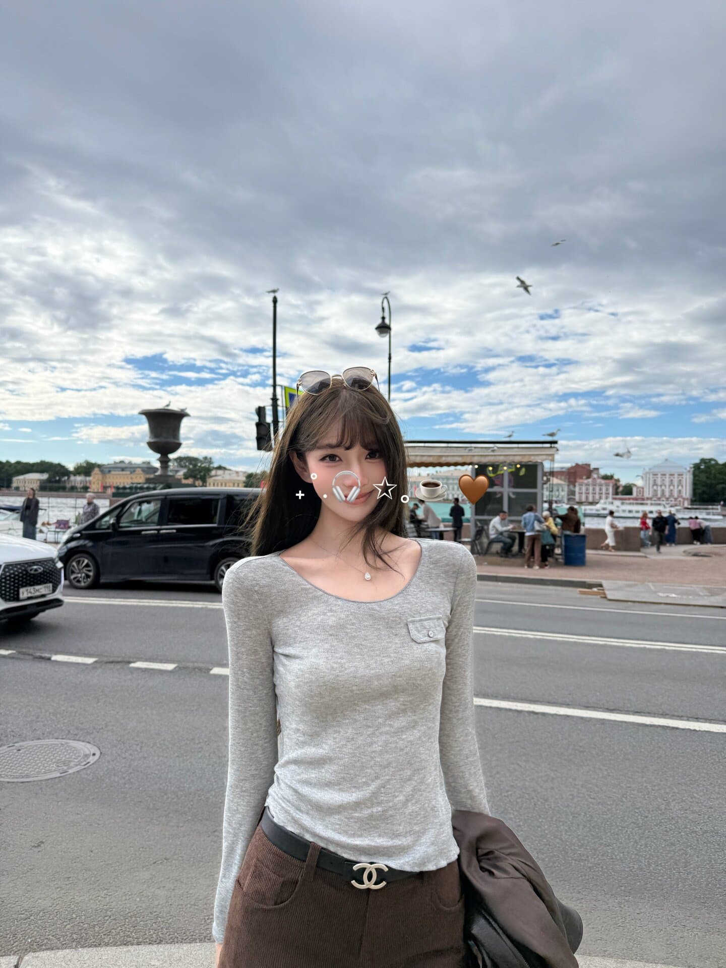 작은 예쁜 허리 주머니 tee 마이크로 볼륨 측면 u 칼라 몸매 가꾸기 티셔츠 여성 이미지 3