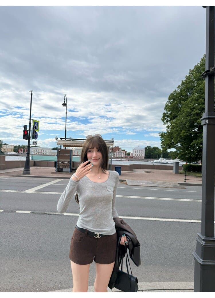 작은 예쁜 허리 주머니 tee 마이크로 볼륨 측면 u 칼라 몸매 가꾸기 티셔츠 여성 상세 이미지 46