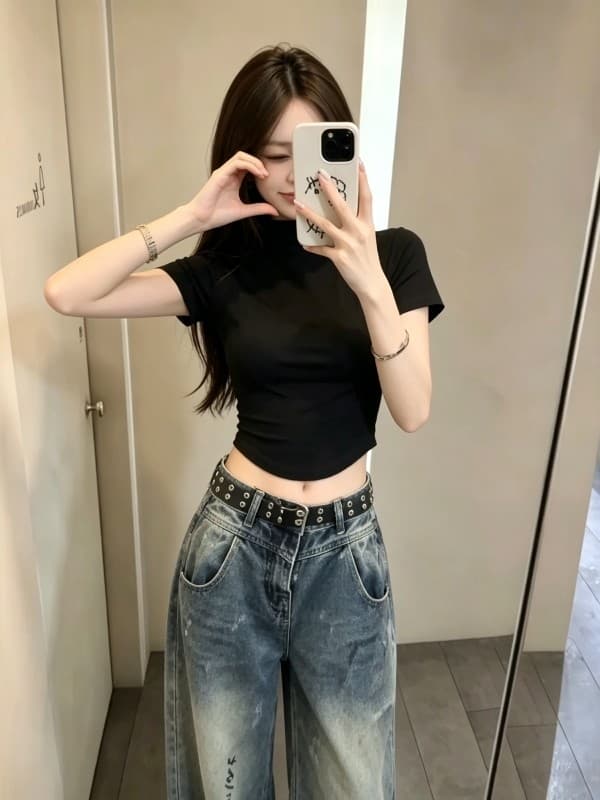 섹시함 검정색 반하이넥 긍정적 인 어깨 반팔 티셔츠 여성 여름 미니멀리즘 이슬 뼈의 몸매 가꾸기 슬림해 보이는 다용도 타이트 맨위 이미지 2