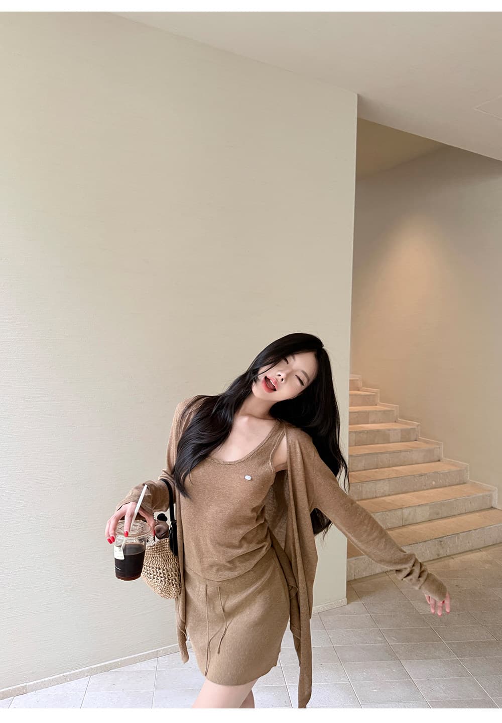 laareetoo 라이 경기 서울 아마 삼색 모직물 세트 여성 여름 니트 오픈 가디건 조끼 반 스커트 3종 세트 상세 이미지 8
