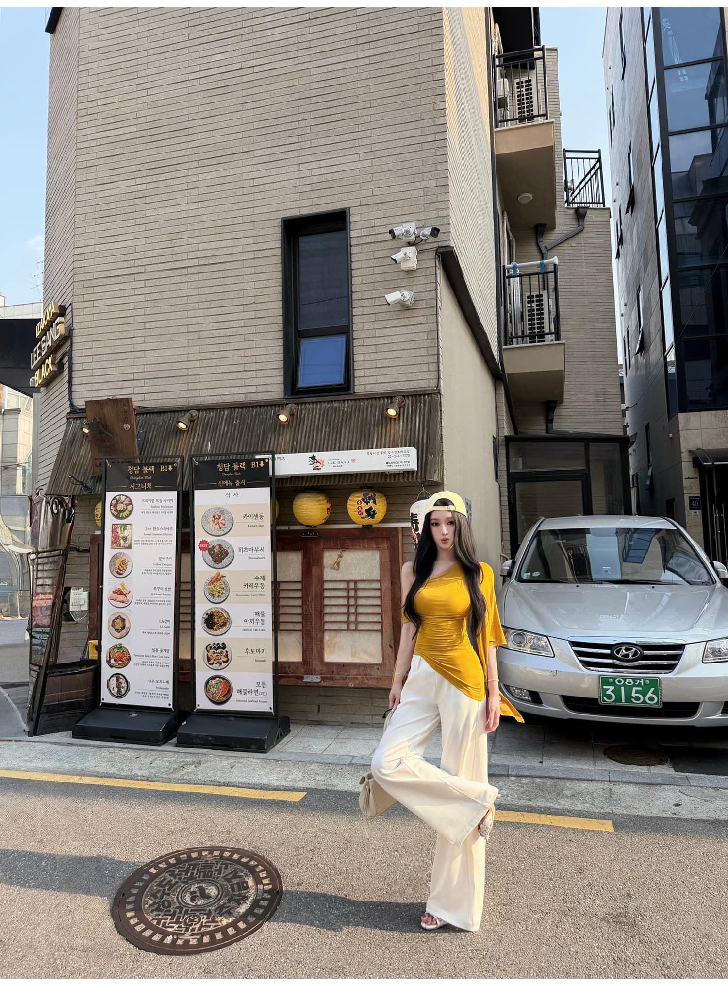 불규칙 비스듬한 어깨 디자인 티셔츠 리본 허리 수축 맨위 여성 상세 이미지 7