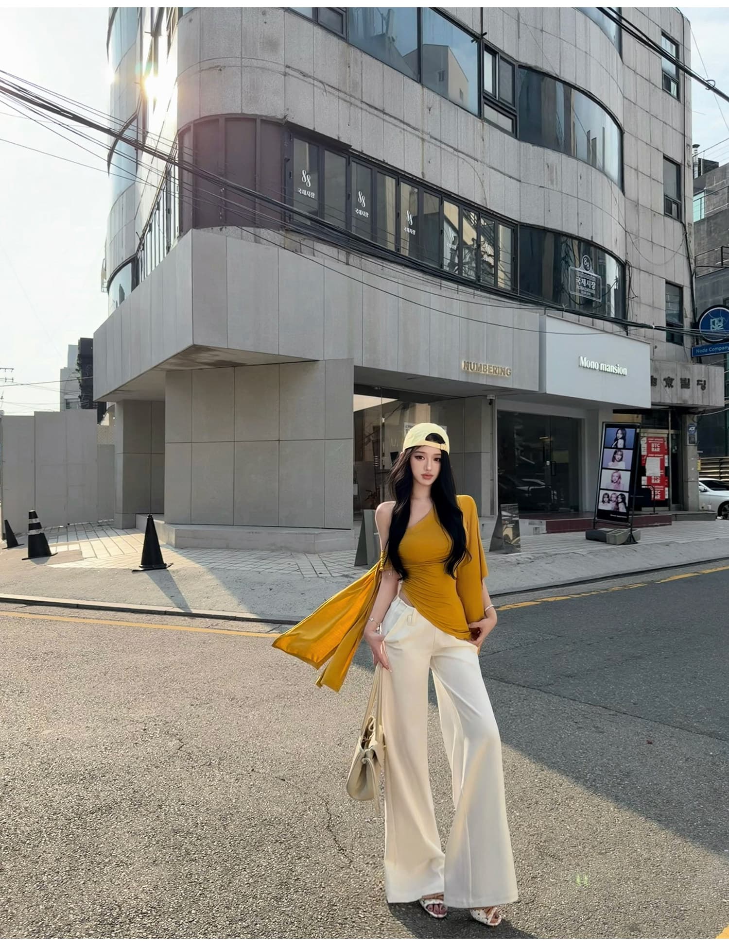 불규칙 비스듬한 어깨 디자인 티셔츠 리본 허리 수축 맨위 여성 상세 이미지 8