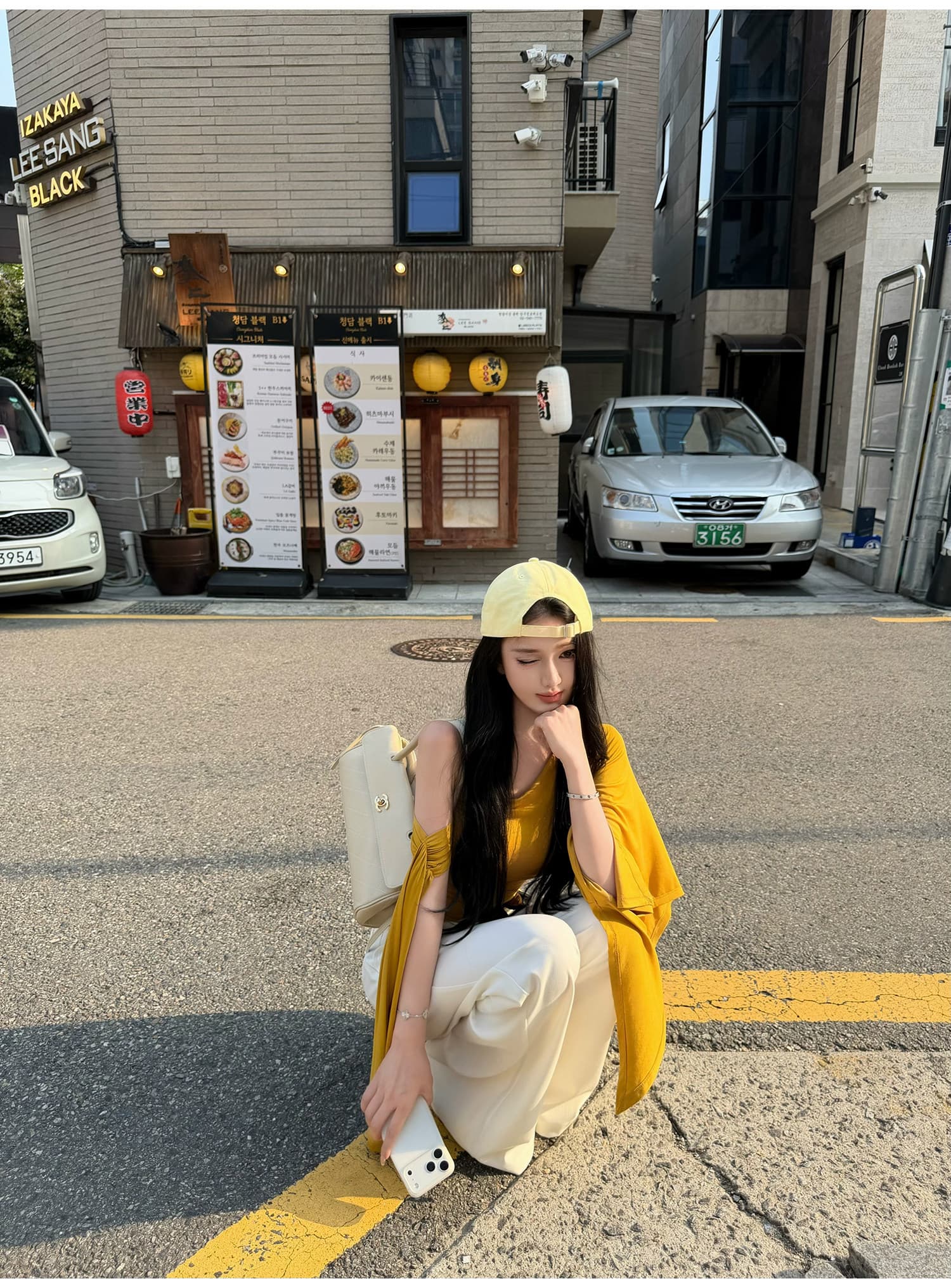 불규칙 비스듬한 어깨 디자인 티셔츠 리본 허리 수축 맨위 여성 상세 이미지 10