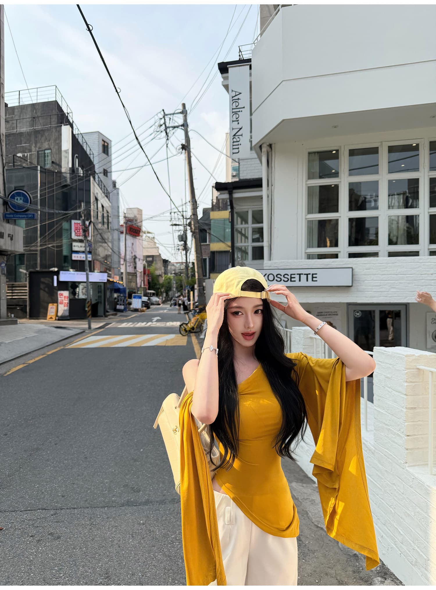 불규칙 비스듬한 어깨 디자인 티셔츠 리본 허리 수축 맨위 여성 상세 이미지 26