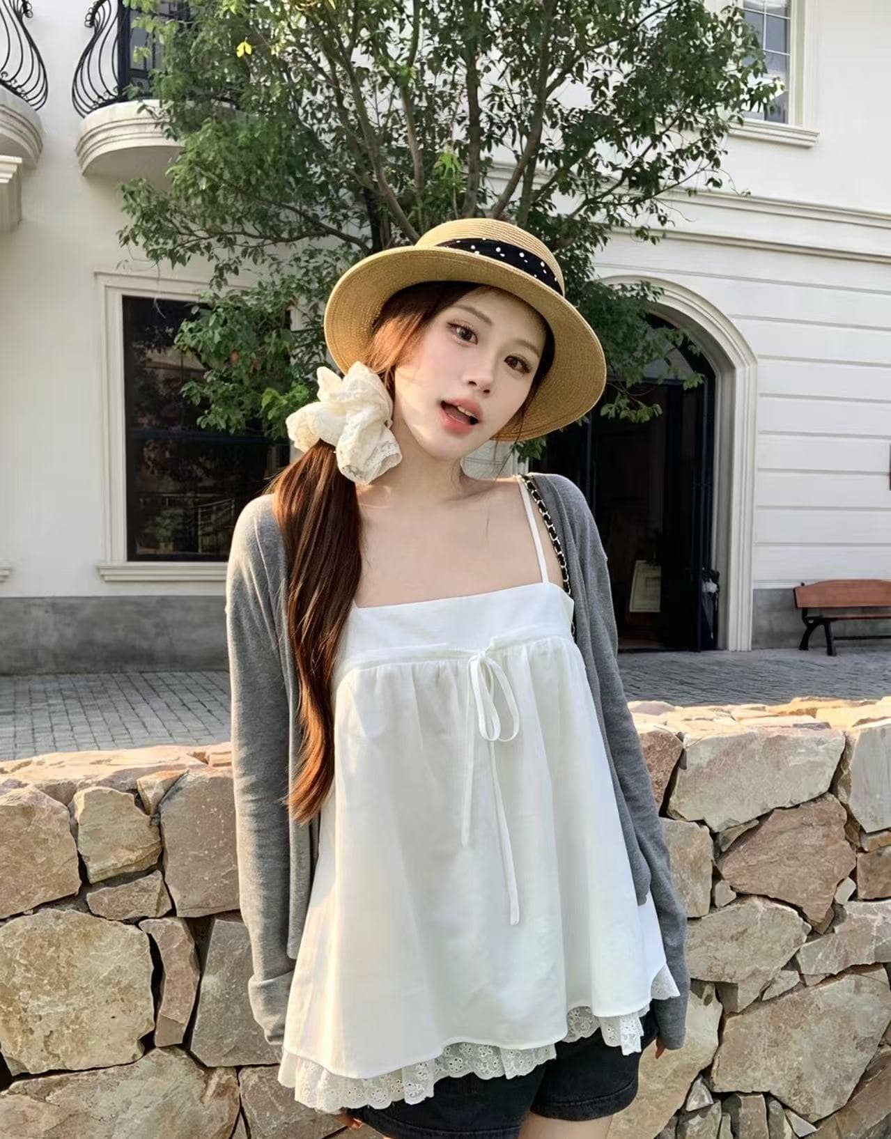 송 긍정적 인 En 화이트 캐미솔 인사이드 가져 가라. 가을 새로운 레이스 디자인 센스 루즈핏 한 부서 아름다운 작은 맨위