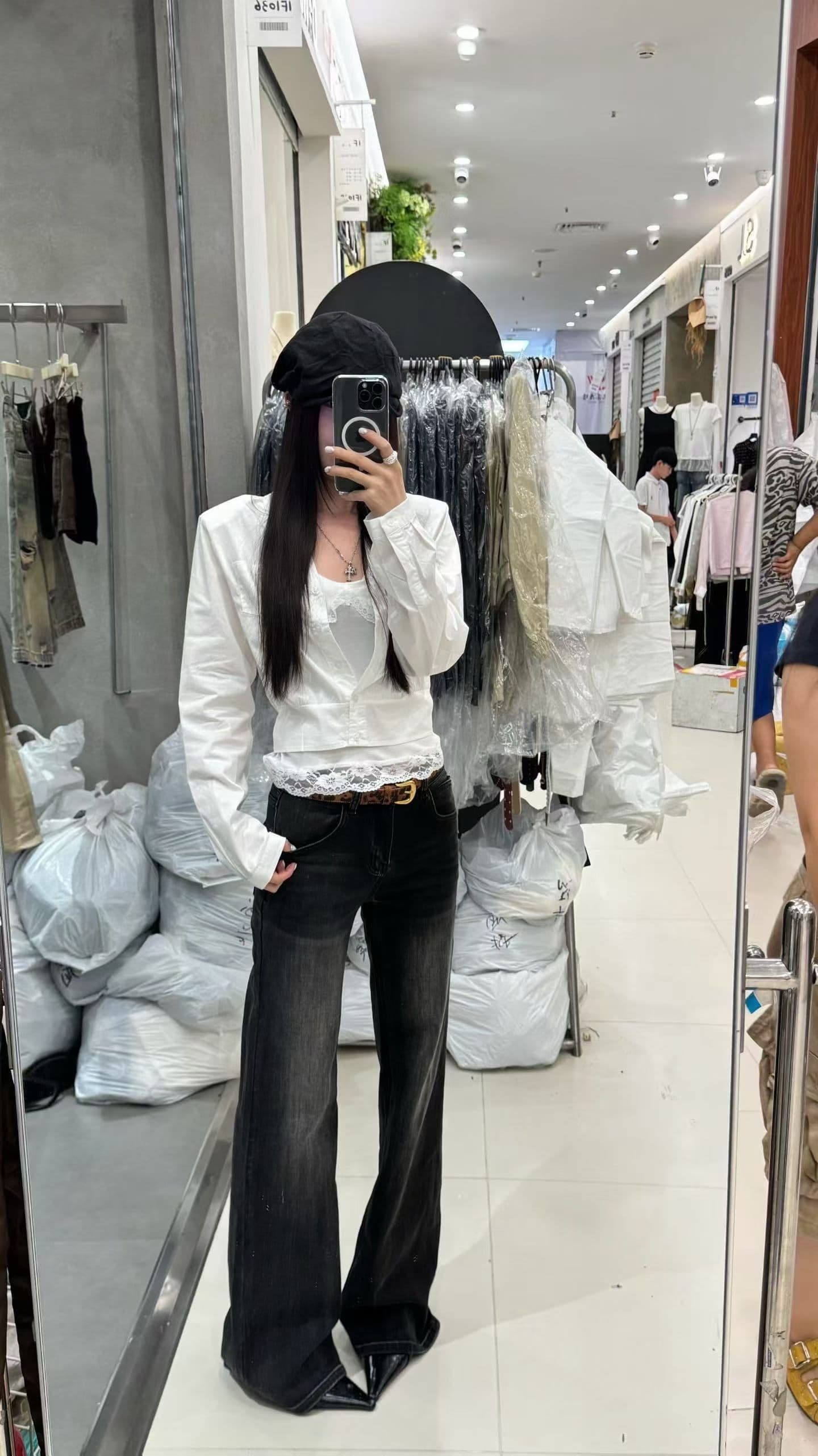 쇼트 스타일 폴로 칼라 셔츠 오픈 가디건 세트 여성 레이스 슬립 투피스 세트 부드러운 슬림해 보이는 맨위 이미지 3