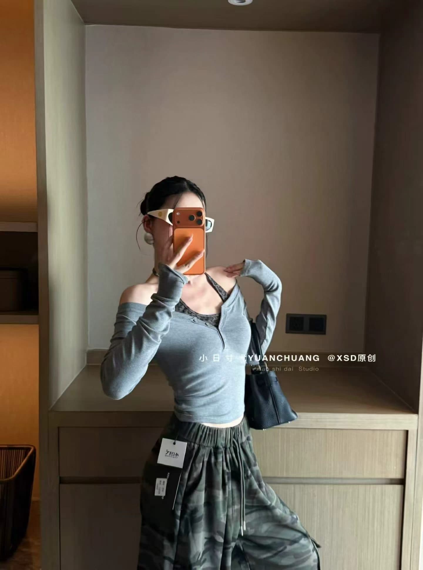 2026 이른 가을 새로운 디자인 센스 레오파드 무늬 슬립 티셔츠 투피스 세트 행침 목 작은 셔츠 몸매 가꾸기 긴팔 맨위 여성 상세 이미지 15